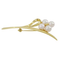 Vintage Mikimoto Pearl Brooch 18k Yellow Gold Leaf Akoya 6.5 Grams