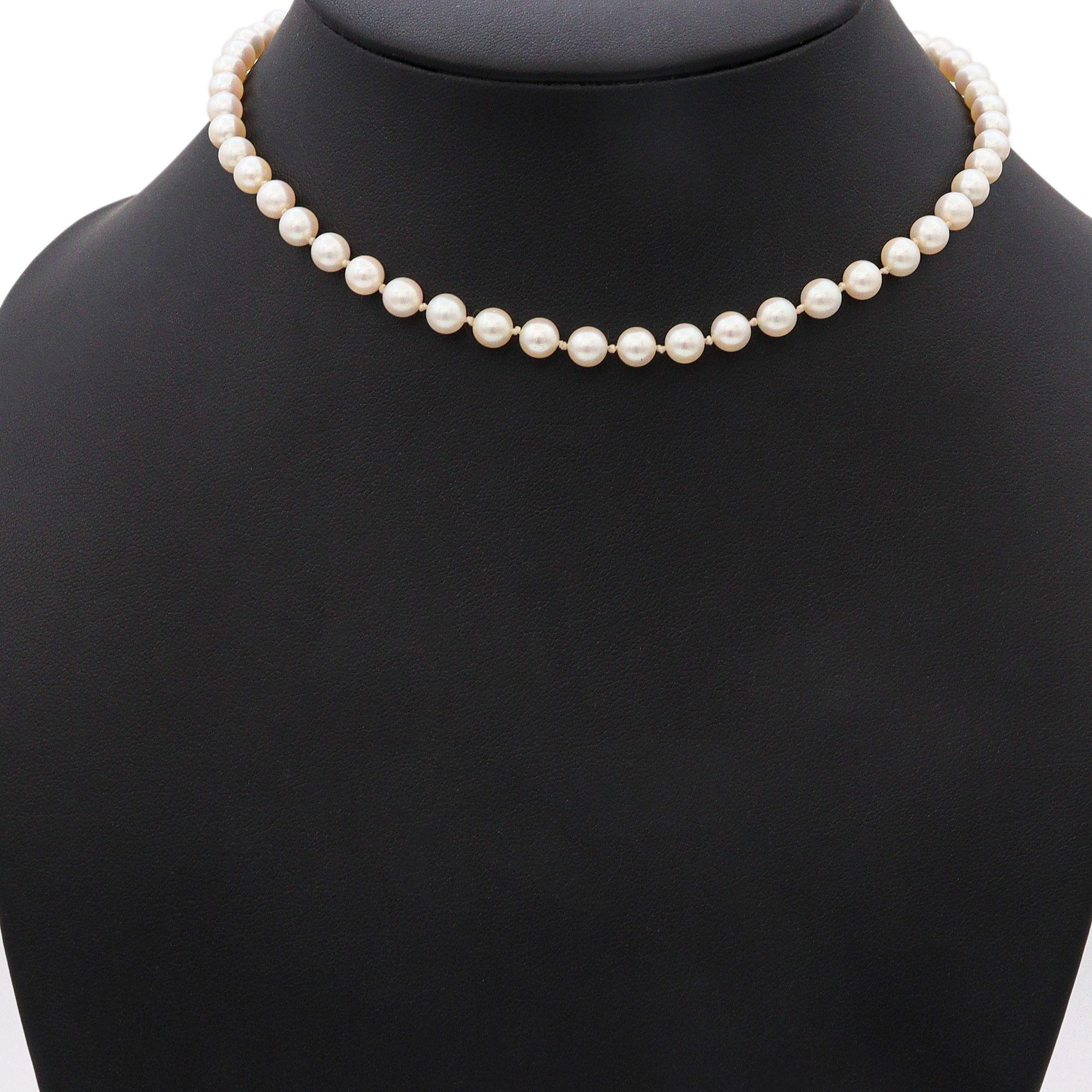 Perlina Vintage Mikimoto, collana a girocollo con fili di perle in argento sterling in vendita