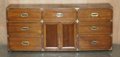 COMODINO MILITARE D'EPOCA IN STILE CAMPAGNA CON CASSETTI E FINITURE IN OTTONE