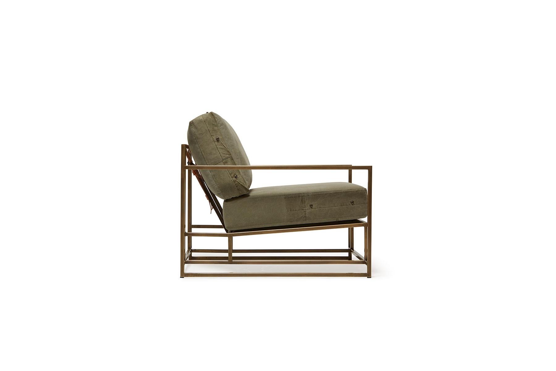 Moderne Fauteuil vintage militaire en toile et laiton antique en vente