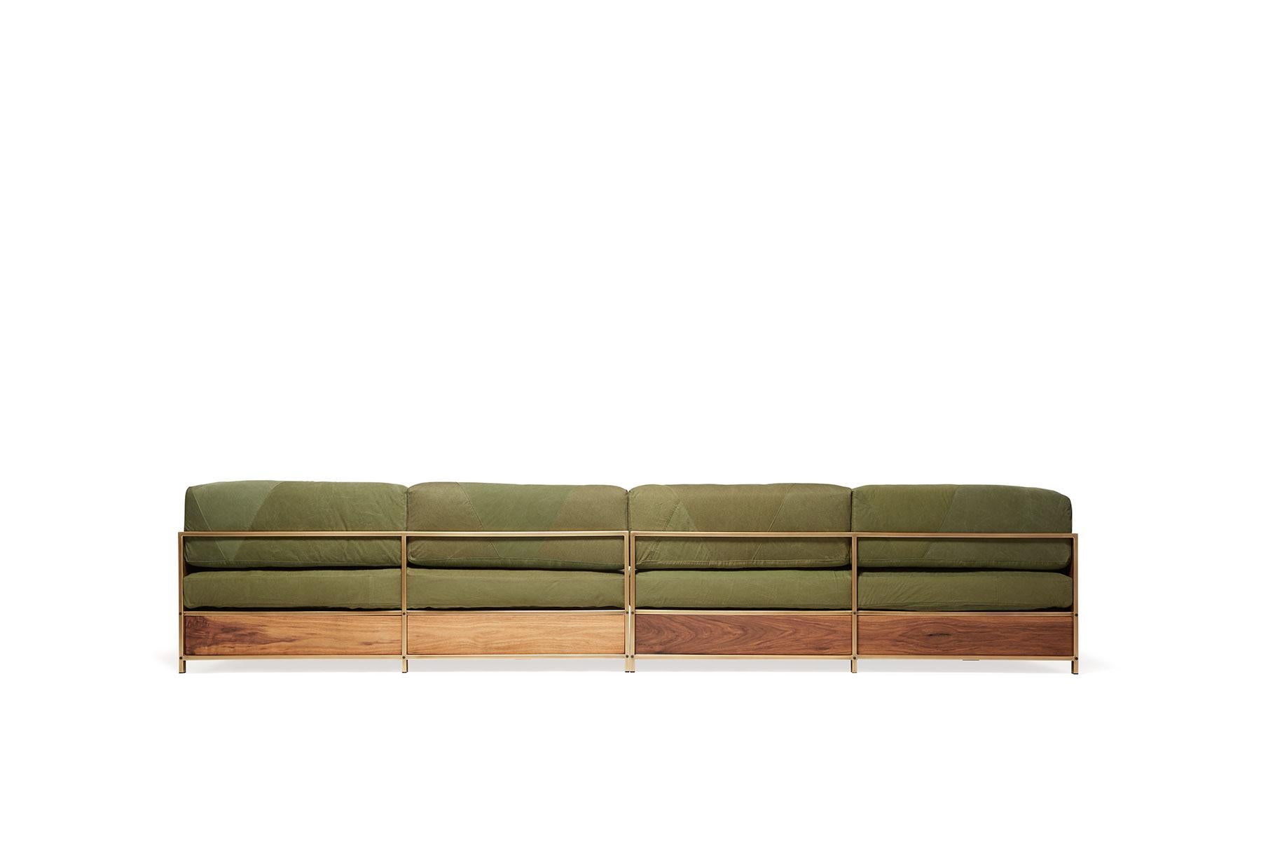 Moderne Sofa d'invité militaire vintage avec tiroirs de rangement en vente