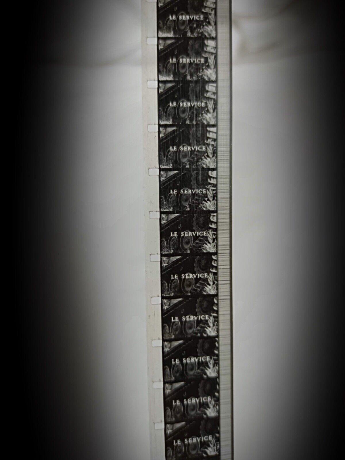 Film militaire vintage avec boîte en métal 