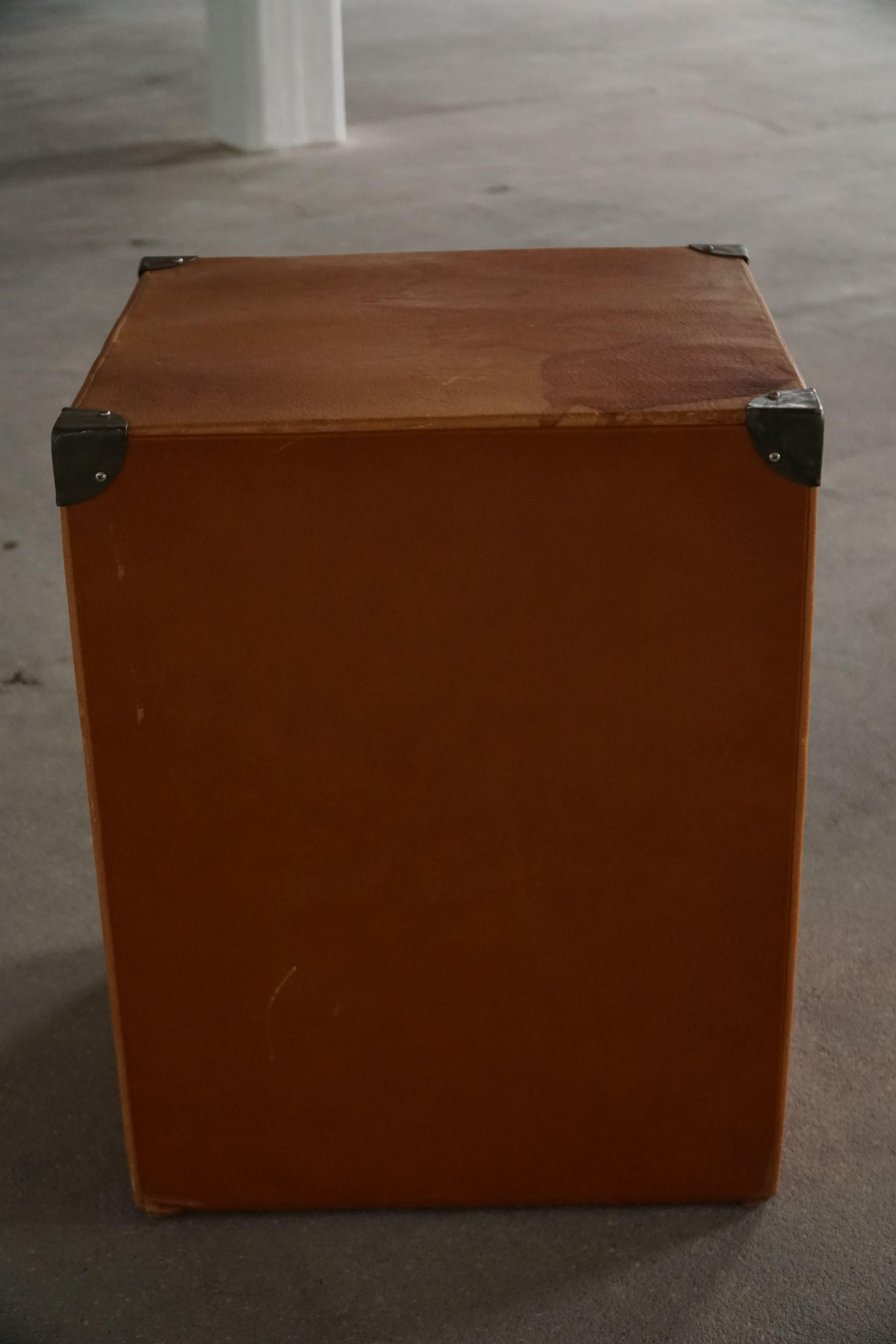 Vintage-Truhe im Militärstil aus Leder und Holz, Ende des 20. im Angebot 5