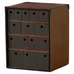 Commodes and Chests of Drawers
