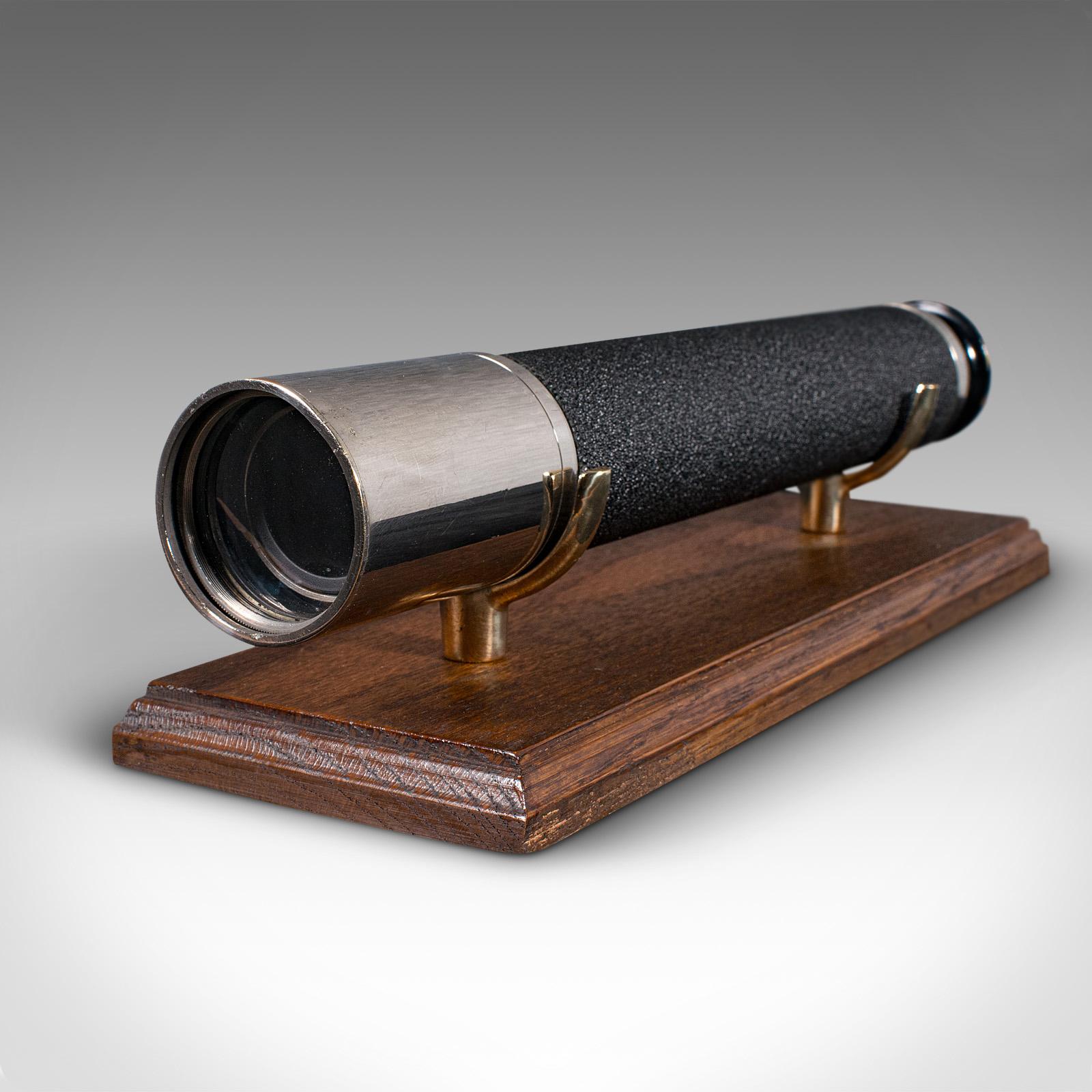 20ième siècle Vintage Military Terrestrial Telescope, Canadian, Officer Of The Watch, CKC, WW2 en vente