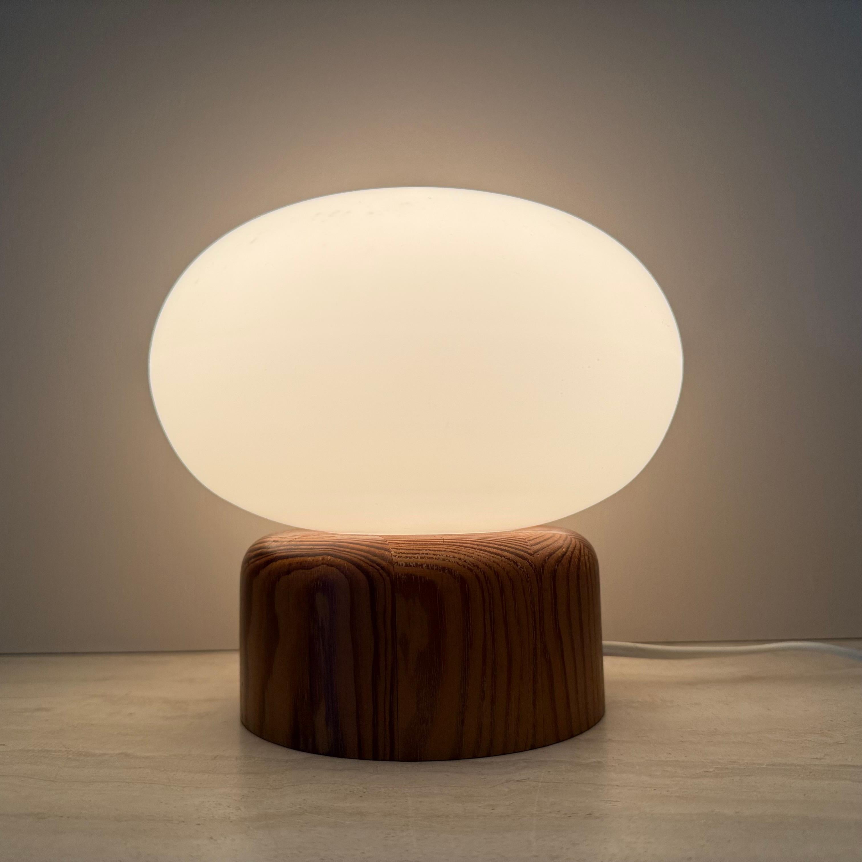 Vintage milk glass table lamp with wooden base by Bestform Freudenberg , 1970s For Sale 8