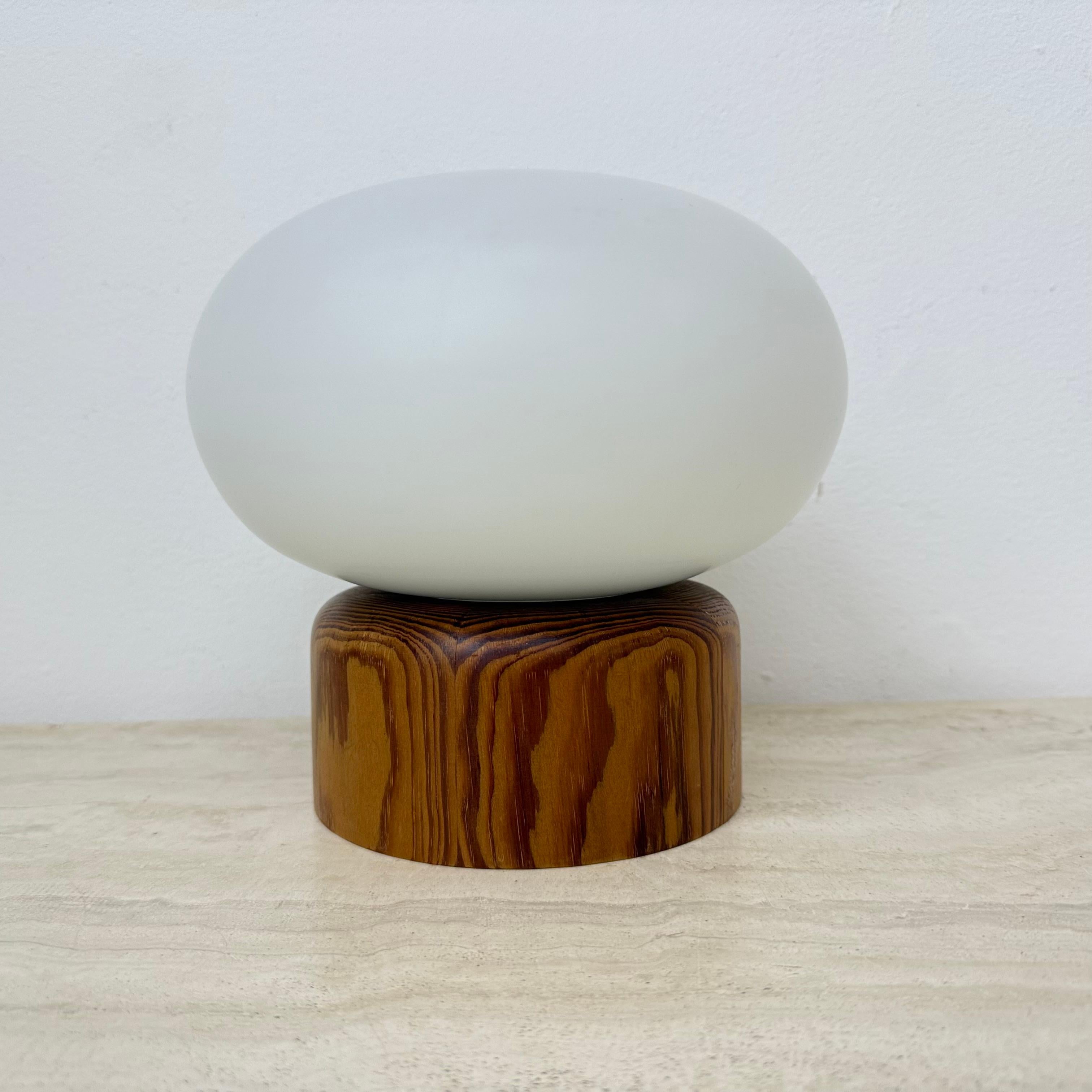 Mid-Century Modern Vintage milk glass table lamp with wooden base by Bestform Freudenberg , 1970s For Sale