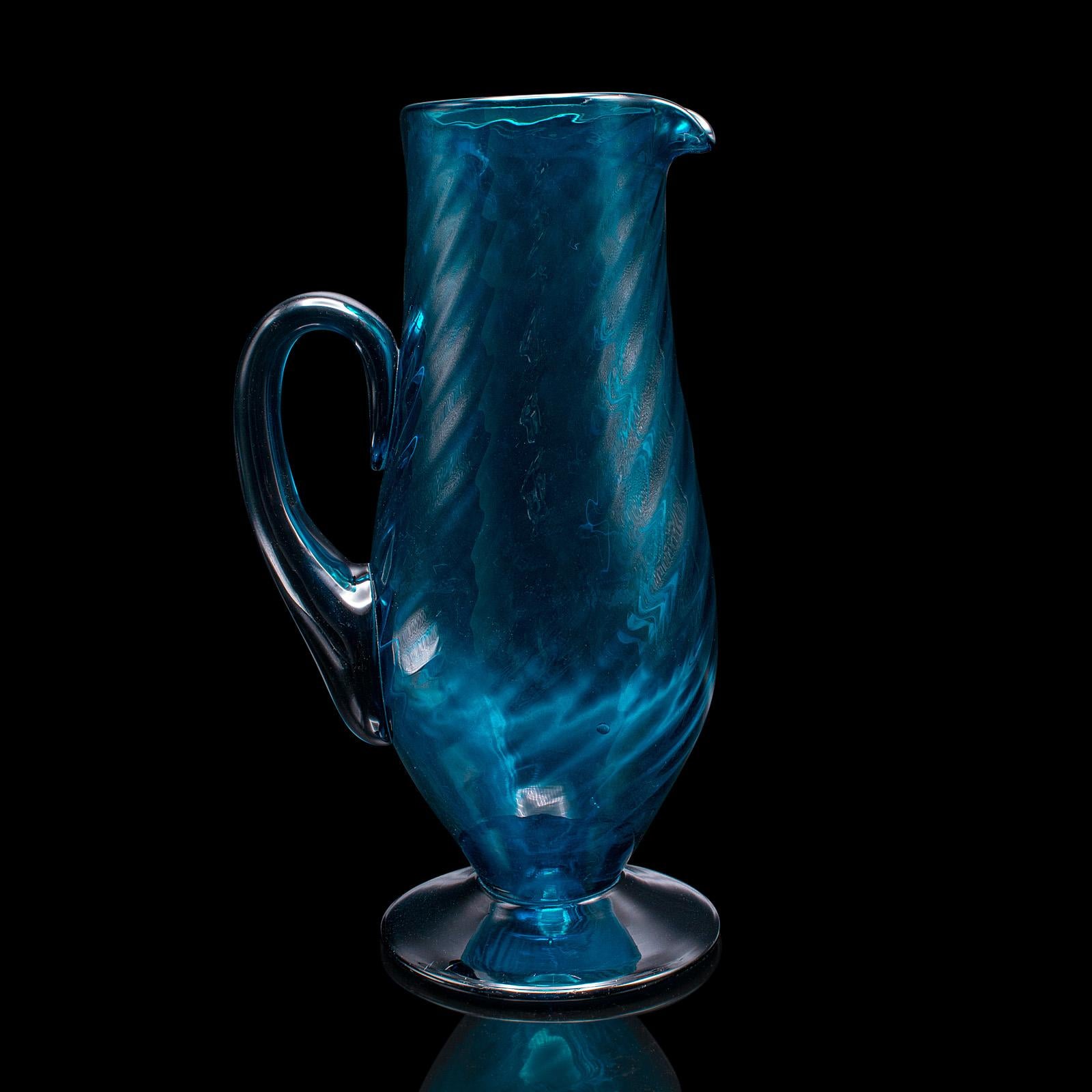 Mid-Century moderno Caraffa da latte vintage, scandinava, vetro artistico, brocca, bicchiere da portata, metà del secolo scorso in vendita