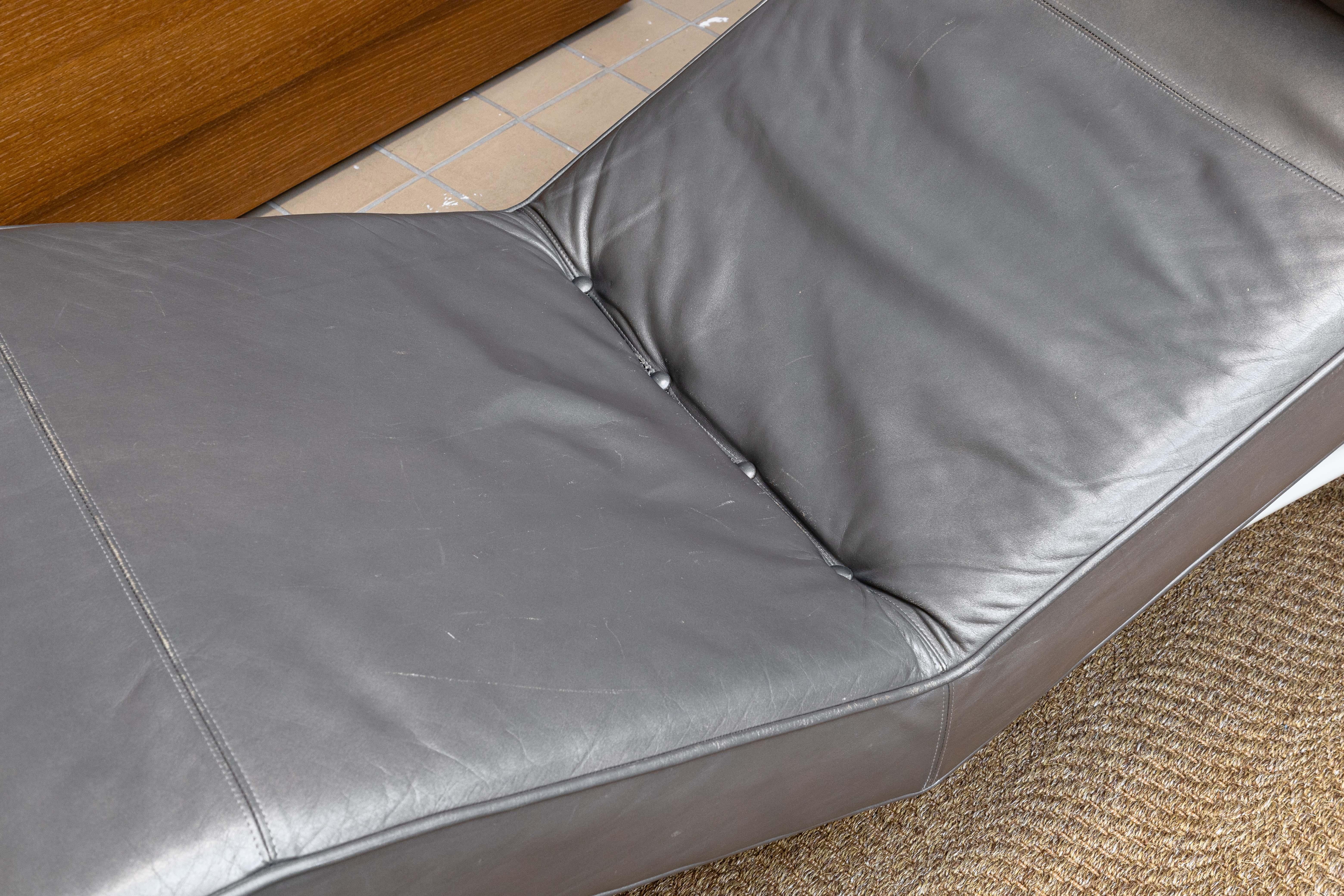 American Vintage Milo Baughman for Thayer Coggin Grey Leather Fred Chaise Lounge Chair For Sale