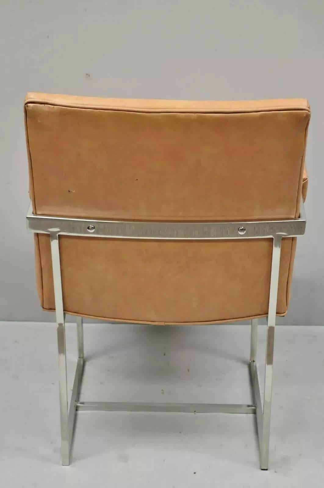 Fauteuil de salle à manger moderne mi-siècle avec cadre flottant chromé Milo Baughman en vente 1