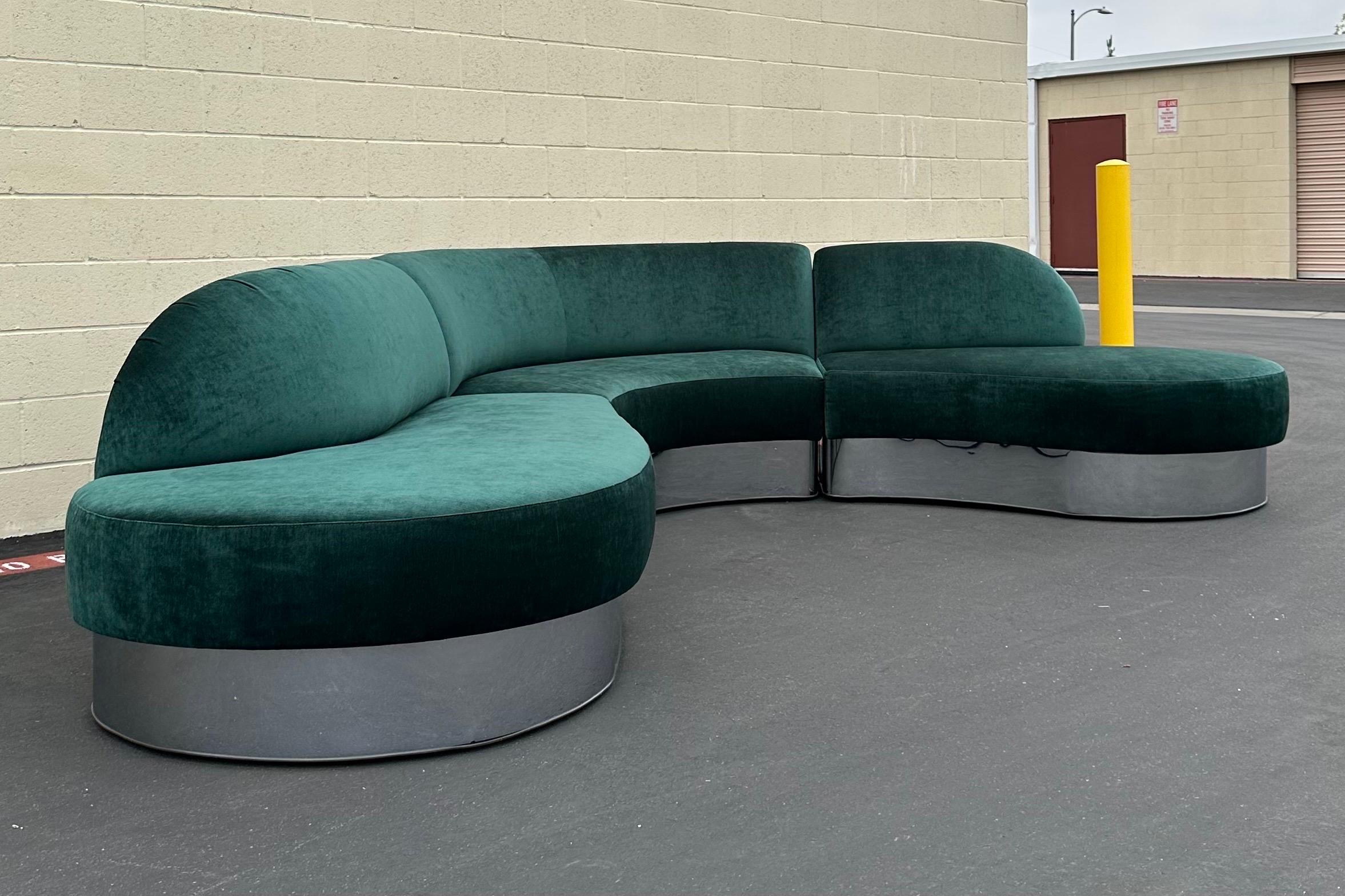 American Vintage Milo Baughman Serpentine Three Pieces Sectional Sofa for Thayer Coggin For Sale