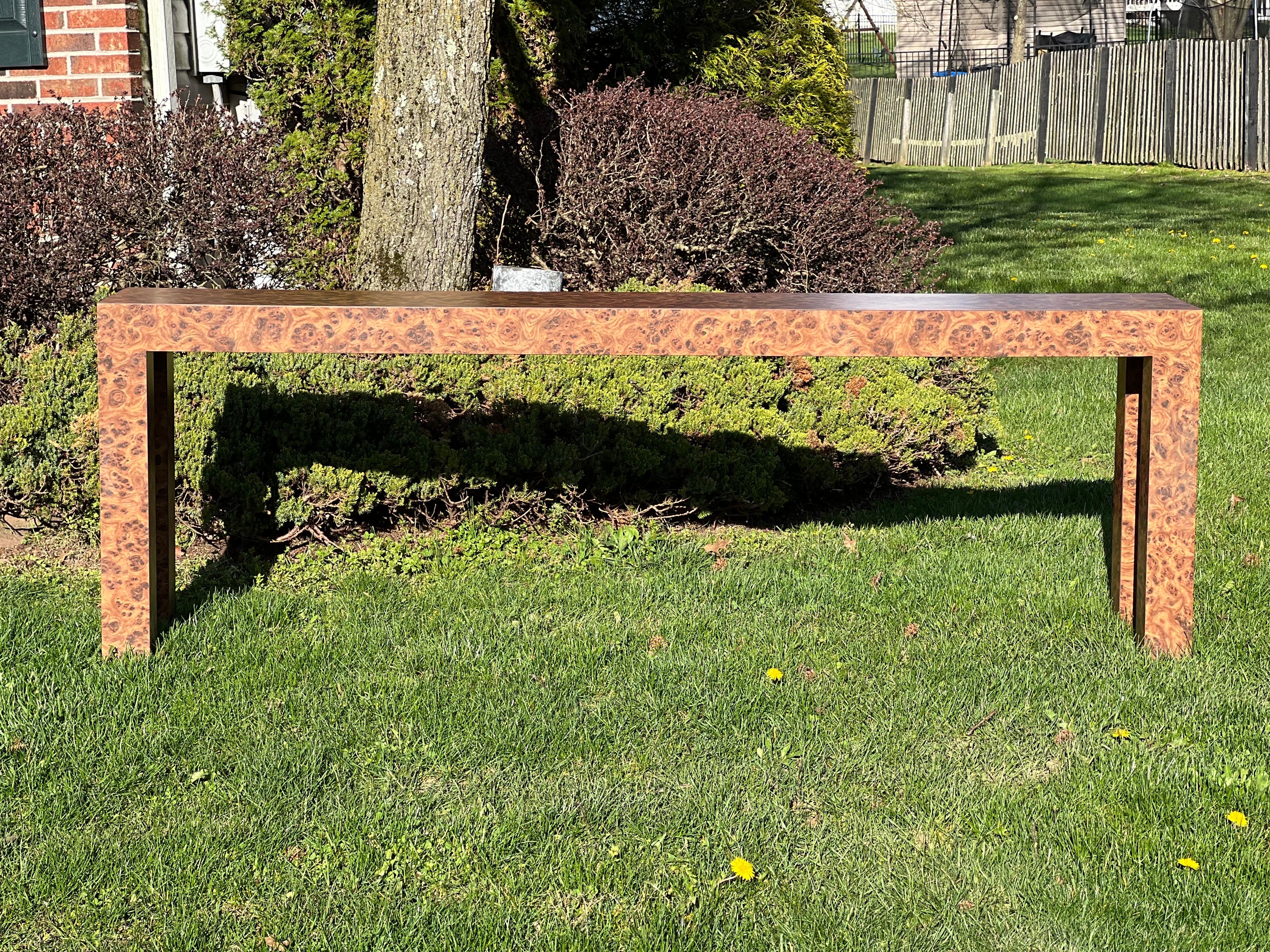 Vintage Milo Baughman Style Faux Burl Wood Laminated Parsons Console Table In Good Condition In Doylestown, PA