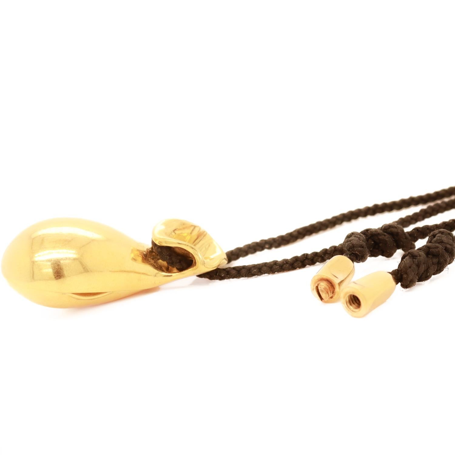 Vintage Minas Spiridis 18k Golden Pouch Pendant Necklace with Secret Compartment 6