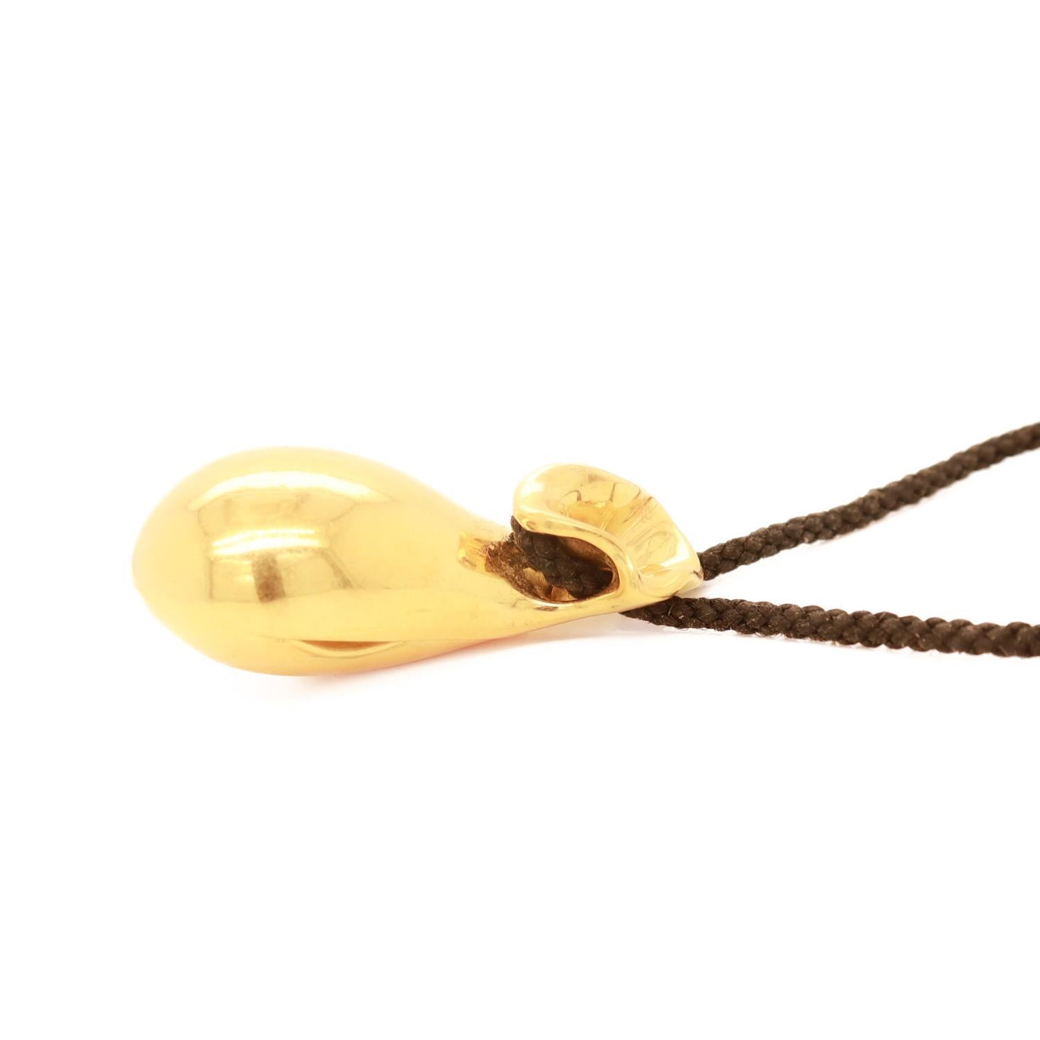 Vintage Minas Spiridis 18k Golden Pouch Pendant Necklace with Secret Compartment 7