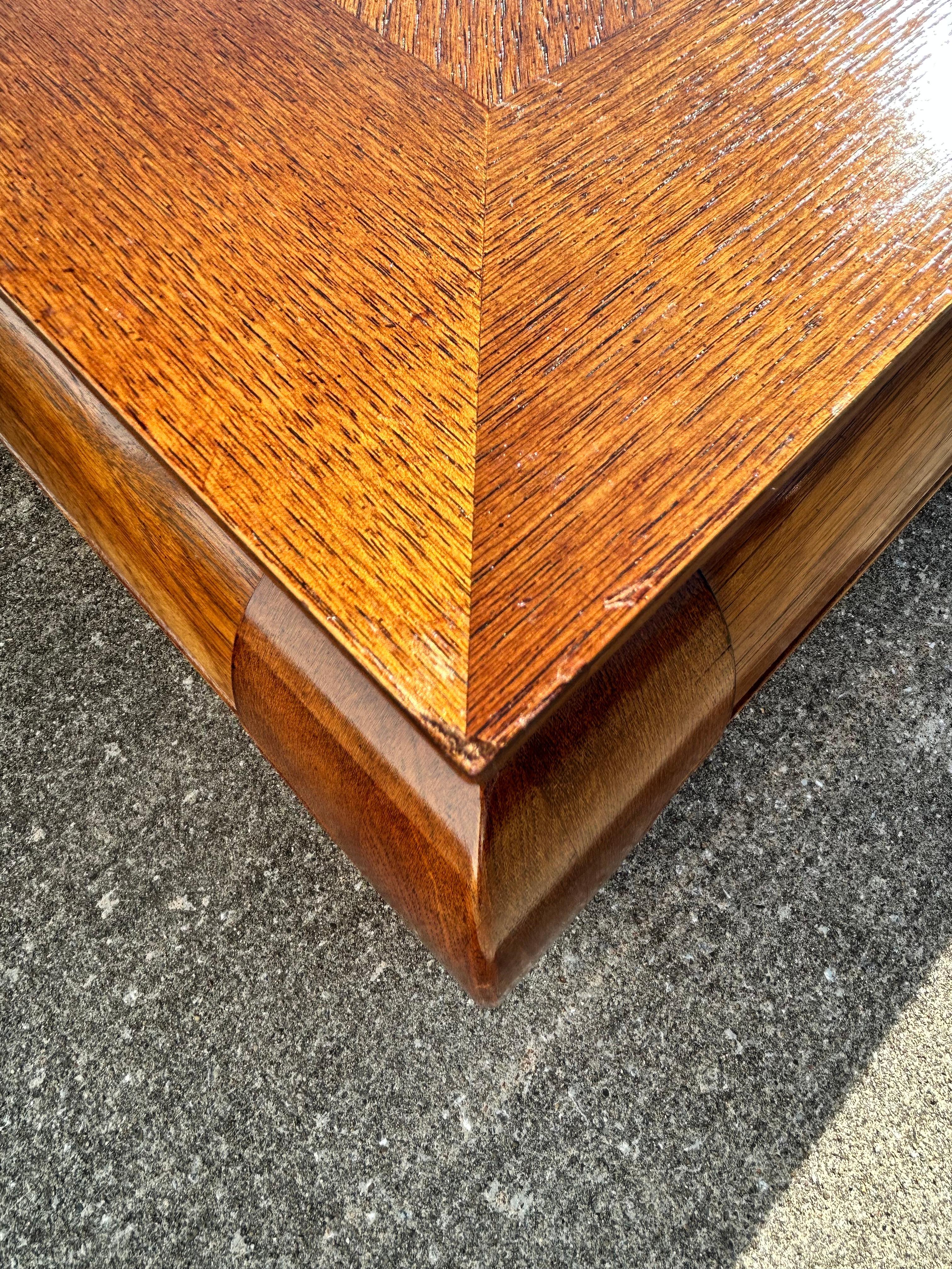 Mesa de centro vintage estilo Ming en Bueno estado para la venta en Medina, OH