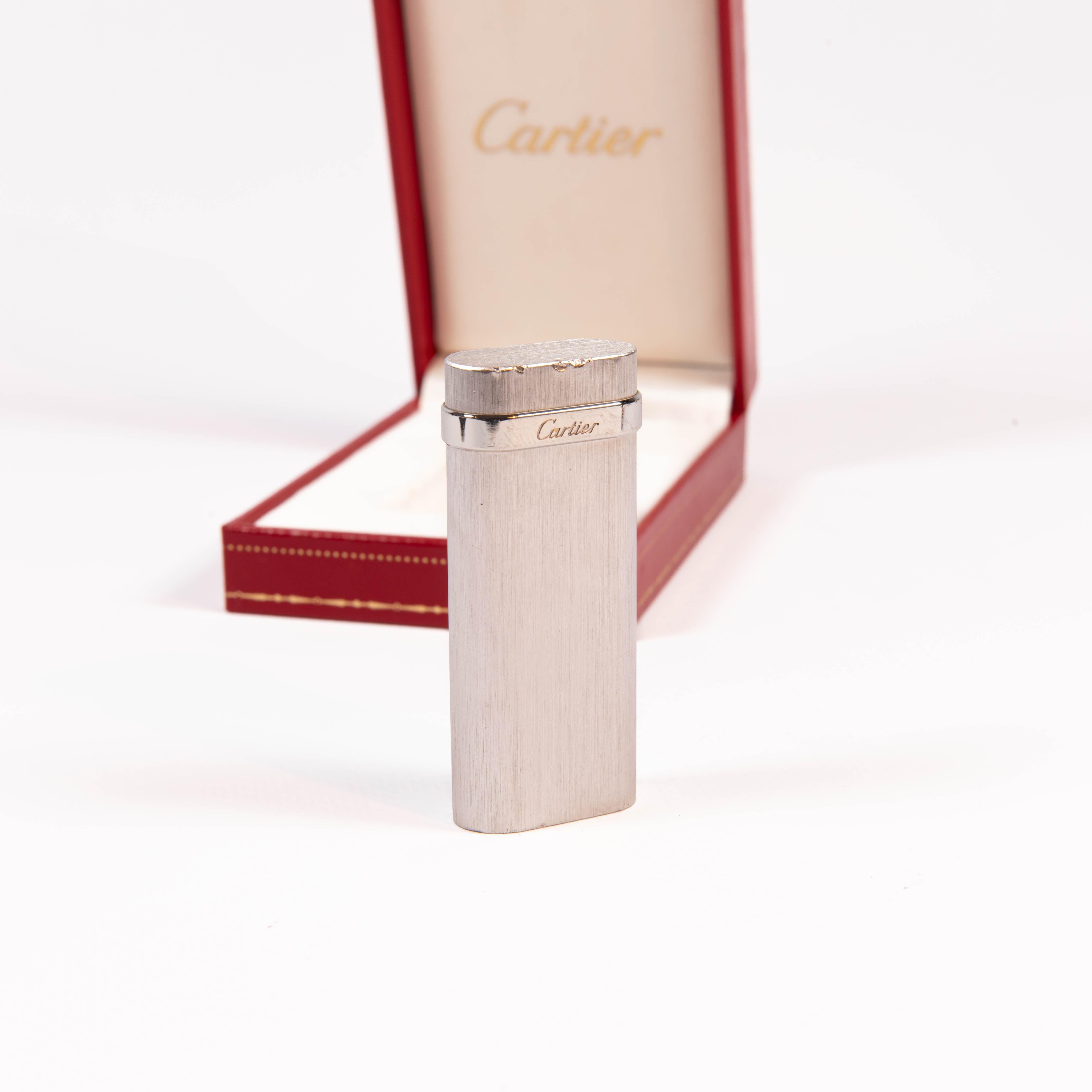 Vintage Mini Cartier Les Must lighter Silver Plated Complete In Box In Fair Condition In DELFT, NL