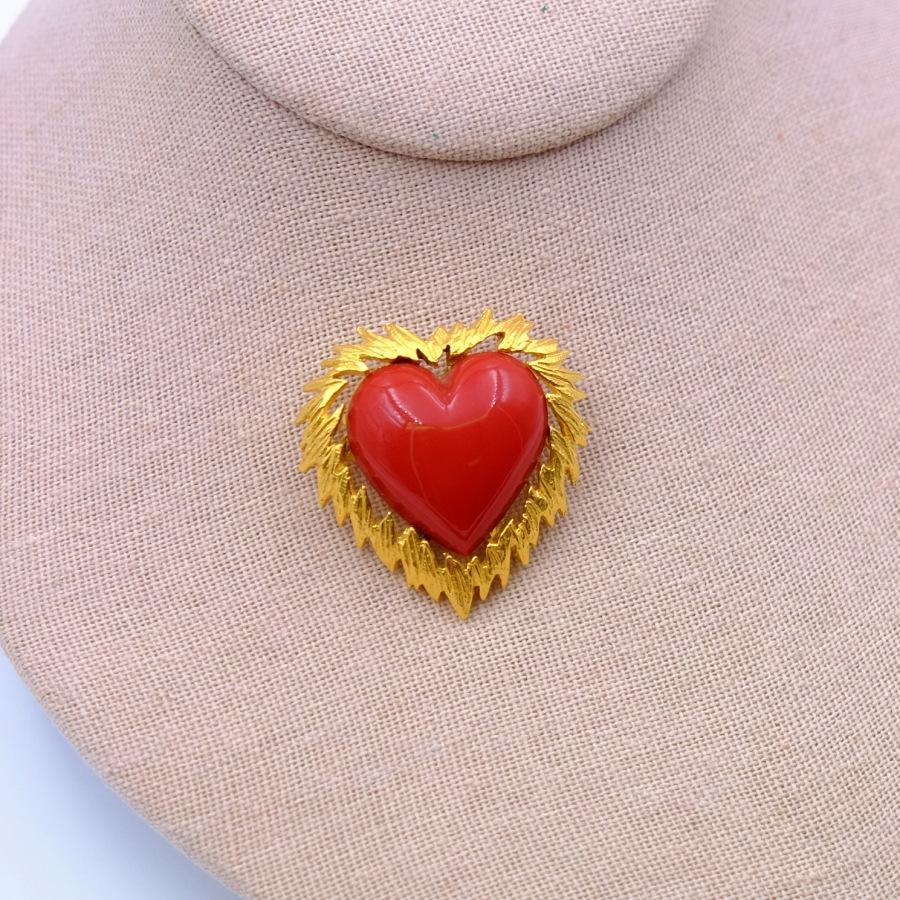 Women's or Men's Vintage Mini Heart Brooch 1990s