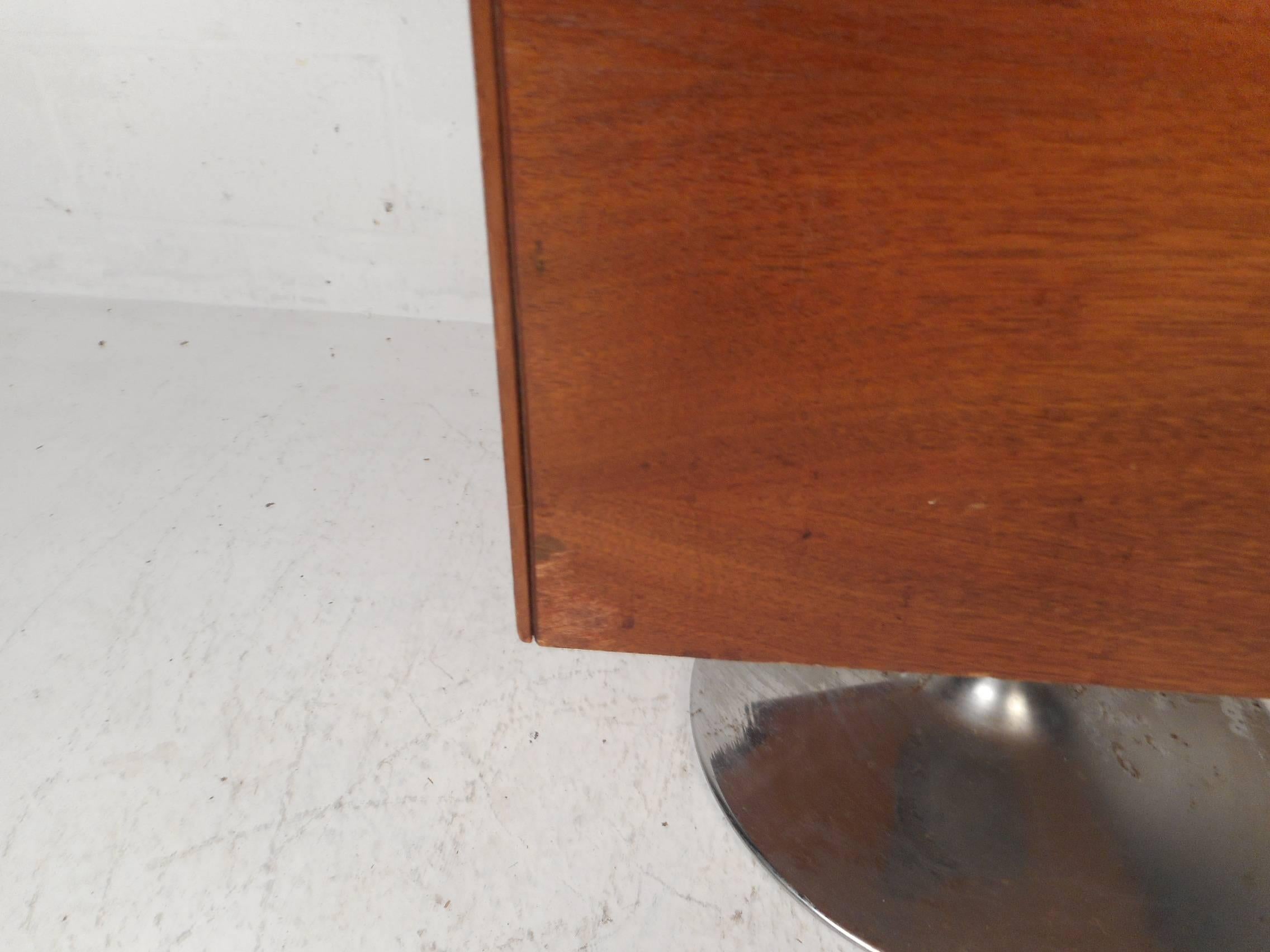 Vintage Mini Swivel Bar by Lane Furniture 1