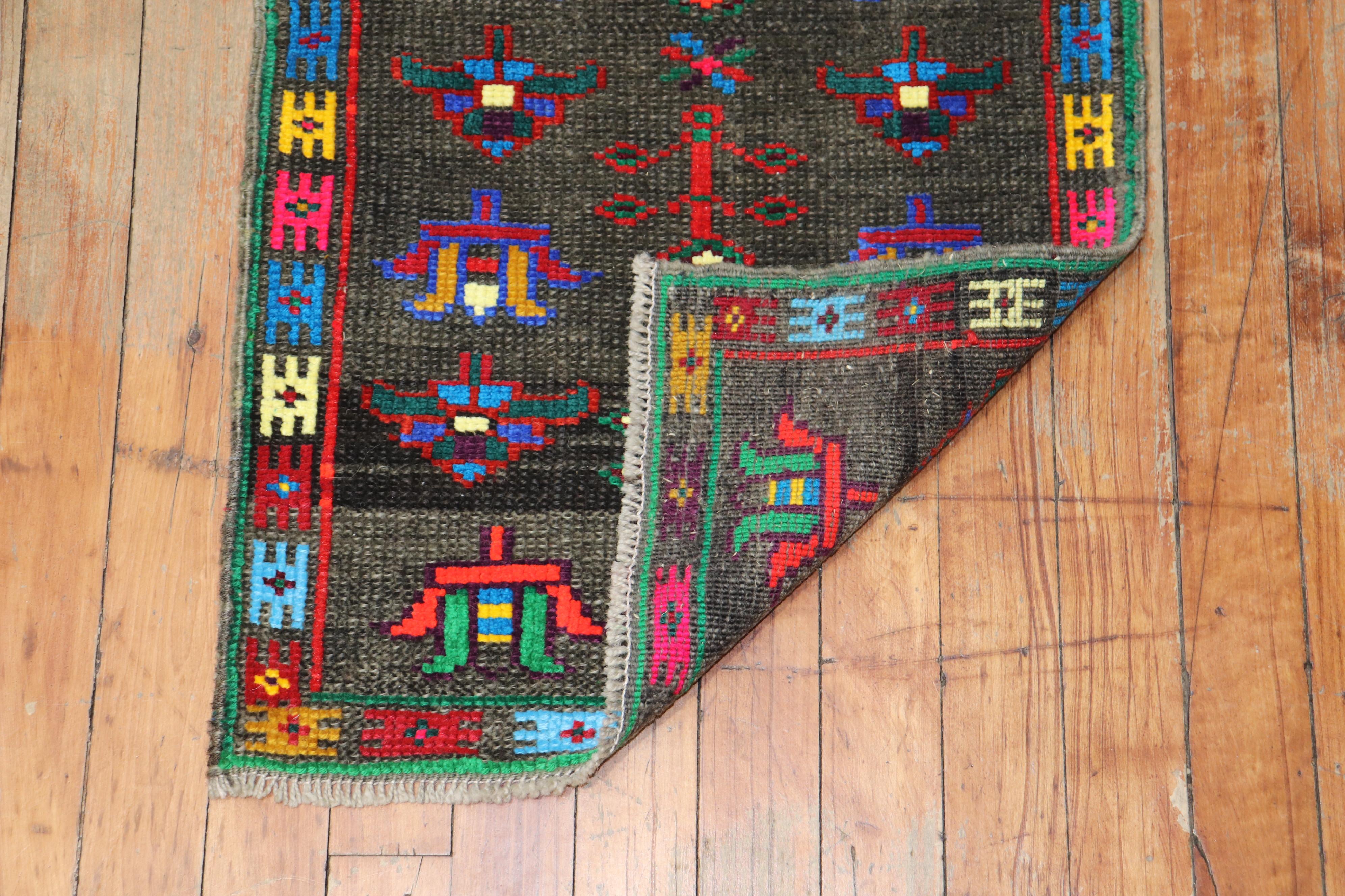 Vintage Mini Turkish Mat Rug In Good Condition For Sale In New York, NY