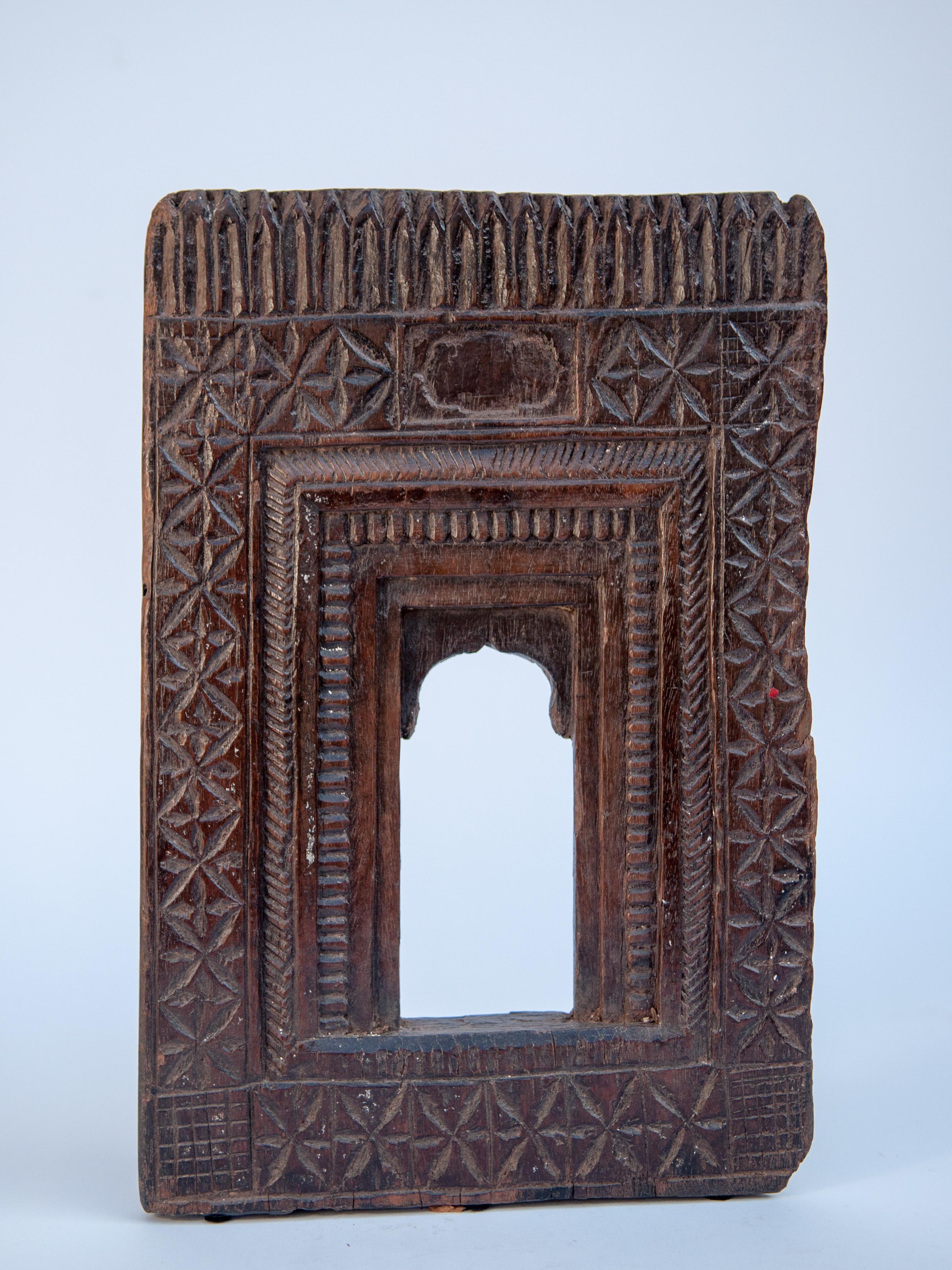 Vintage Miniature Architectural Votive Frame, Mid-20th Century, India 13