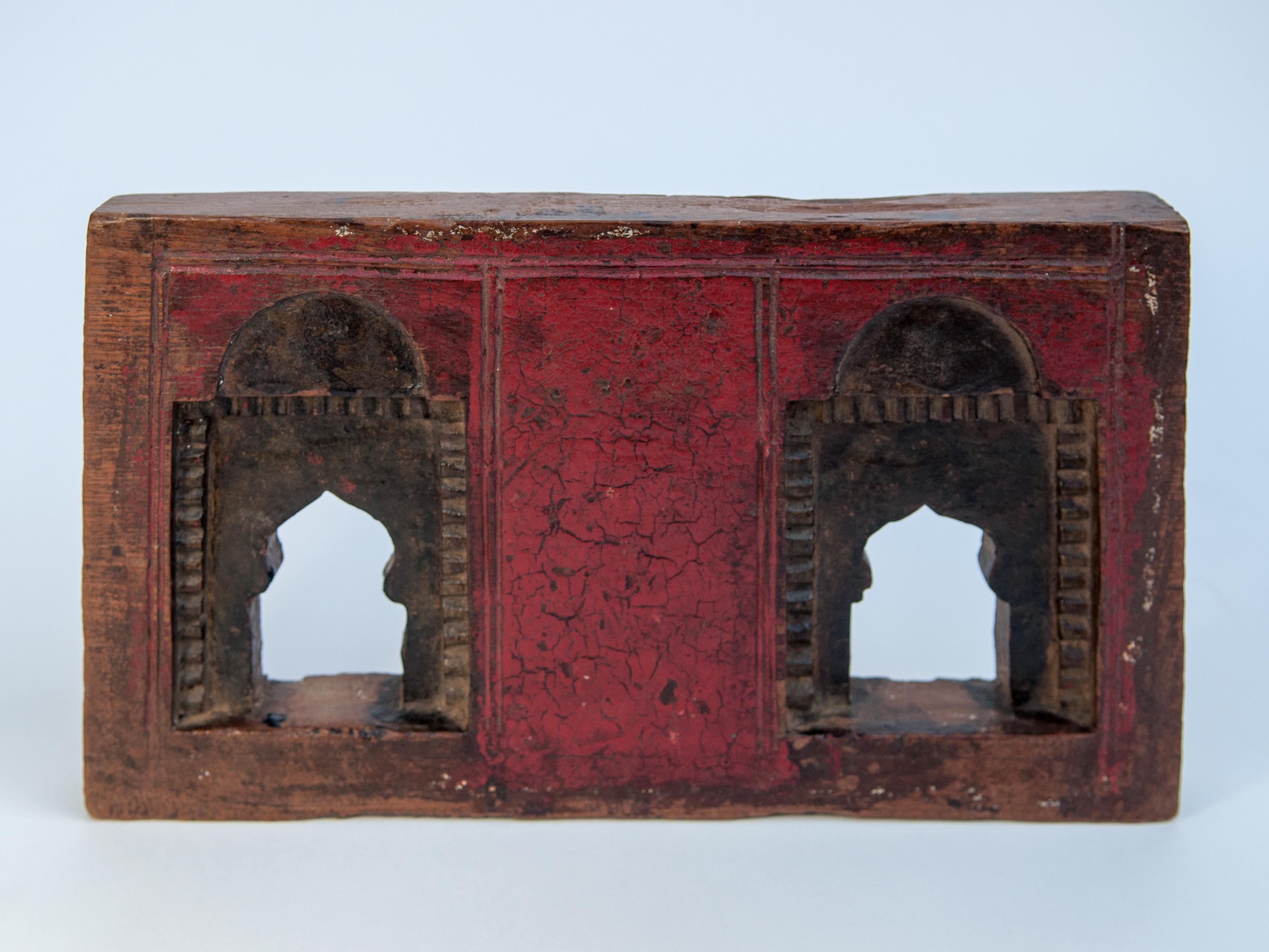 Vintage Miniature Architectural Votive Frame, Mid-20th Century, India 2