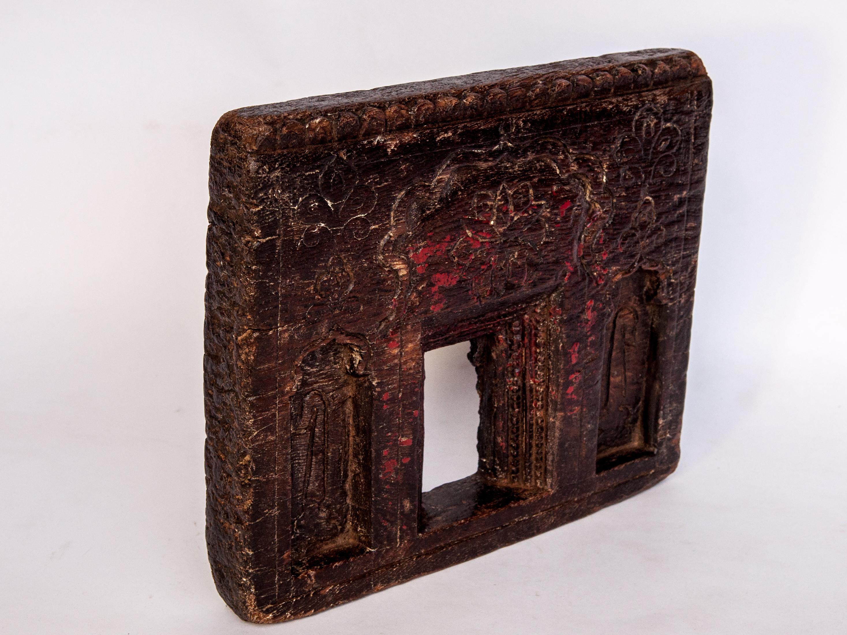 Vintage Miniature Architectural Votive or Picture Frame, Mid-20th Century, India 3