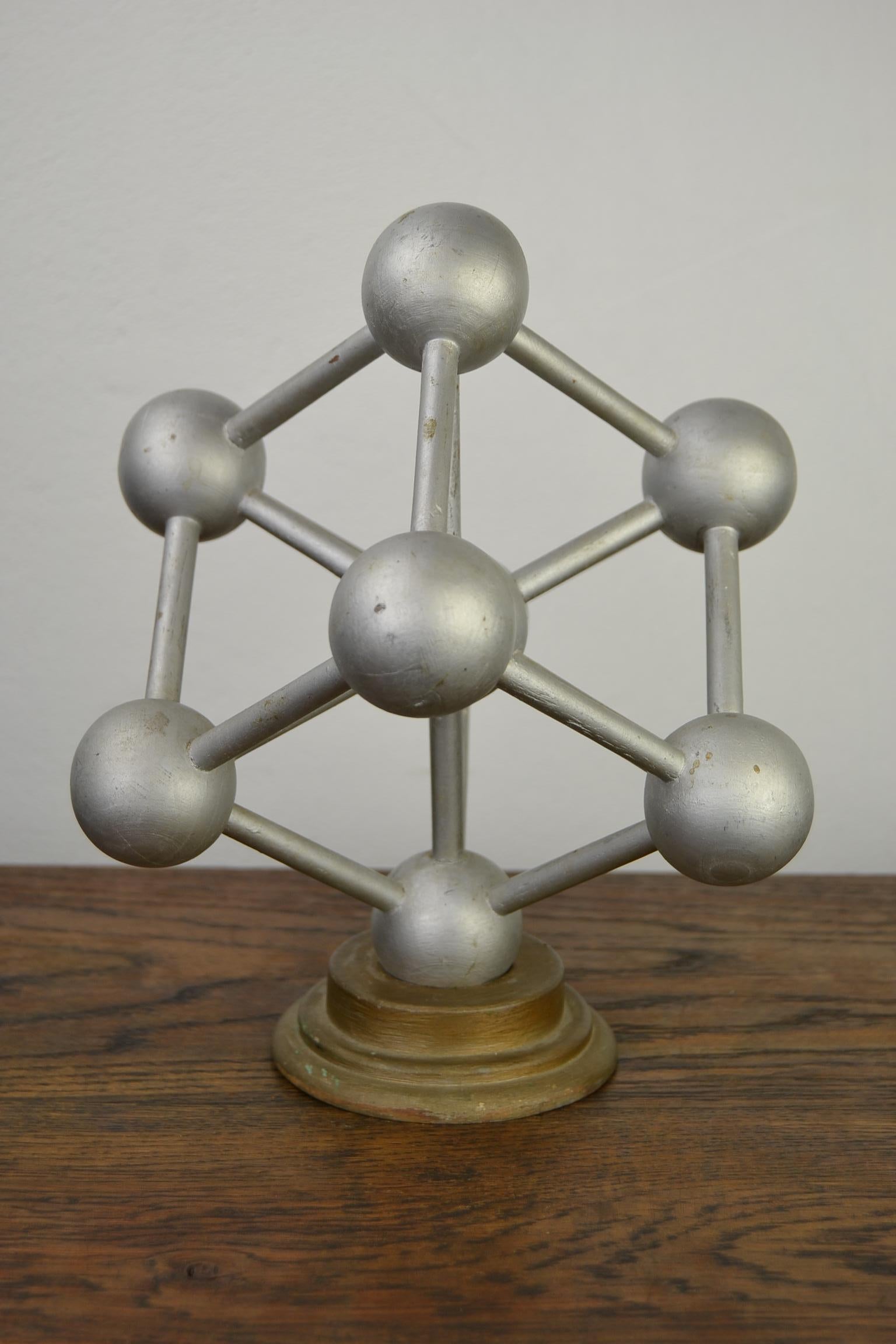 atomium miniature