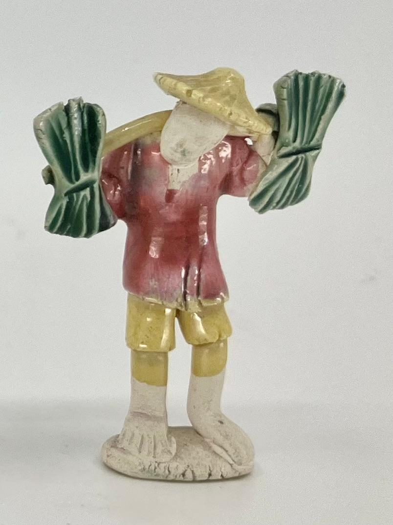 Terracotta Figure in miniatura di cineserie d'epoca in vendita