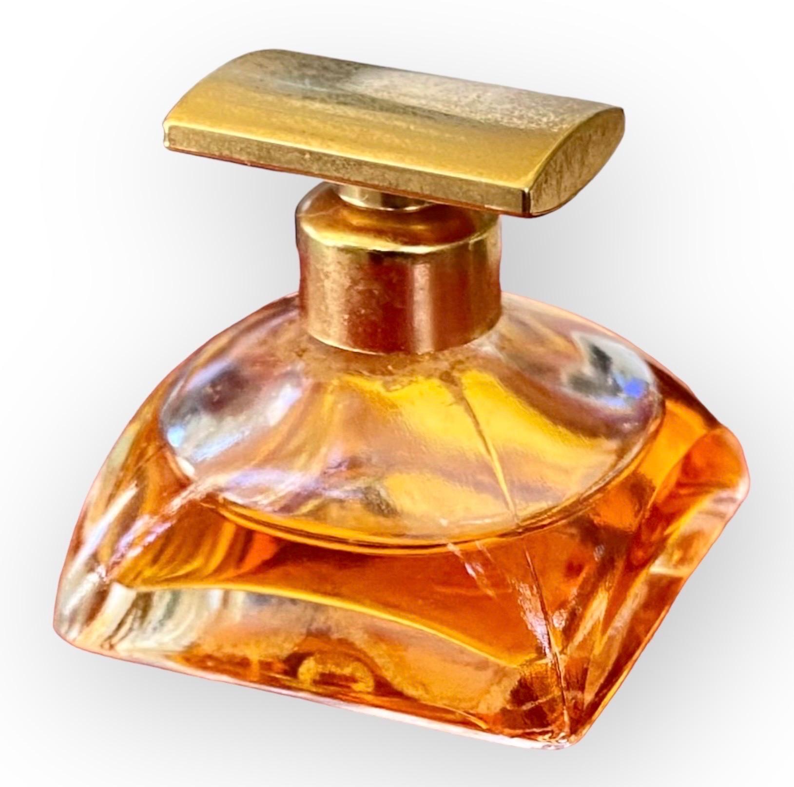 Vintage Miniature Glass Perfume Bottle Lot Discontinued Scents Some French VTG o en vente 5