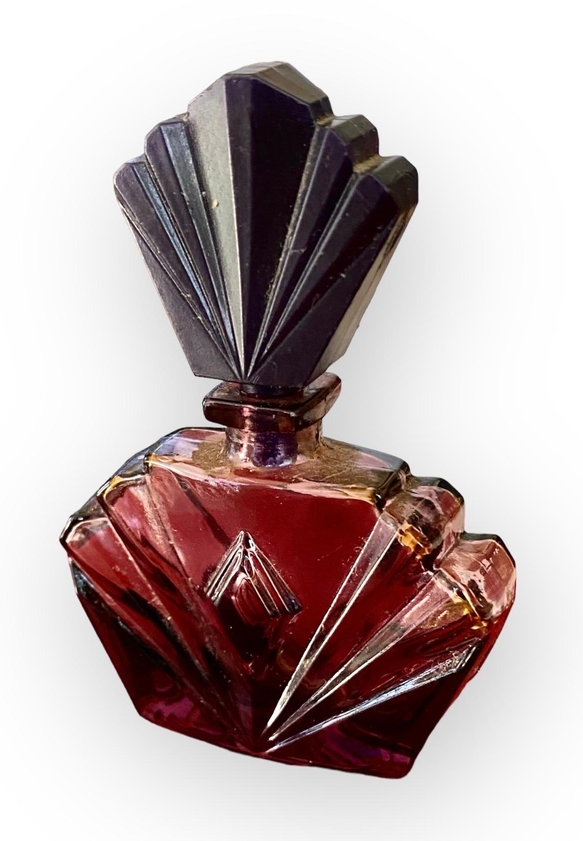 Vintage Miniature Glass Perfume Bottle Lot Discontinued Scents Some French VTG o en vente 9