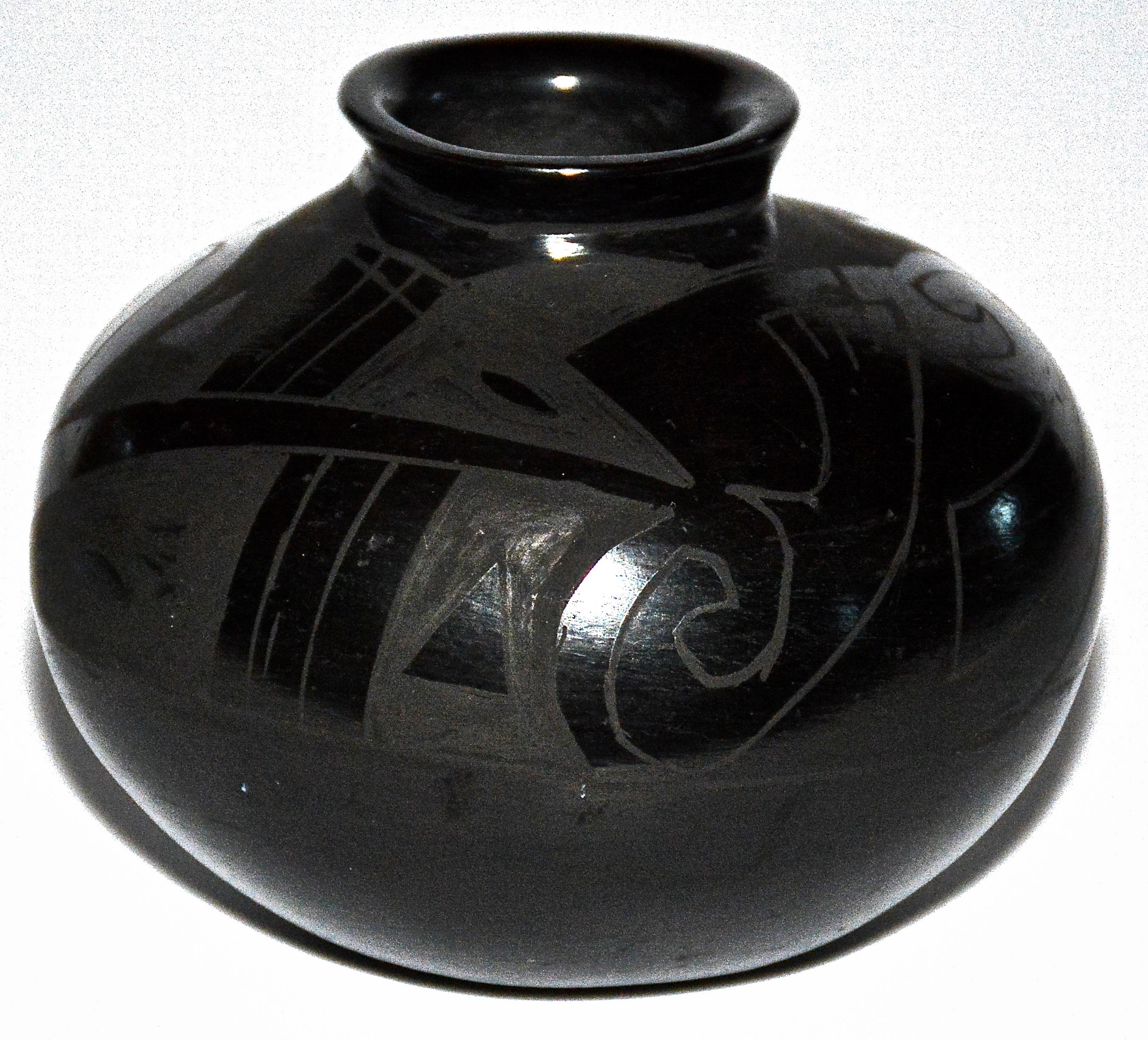 mata ortiz black pottery