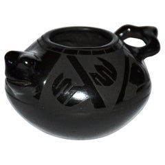 Vintage Miniature Mata Ortiz Tadpole Fetish Pot by Cesar Dominguez, 1989
