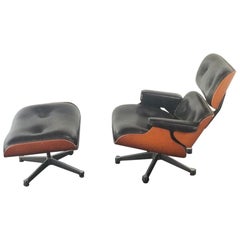 Vintage-Miniatur von Charles Eames Vitra Design Museum Lounge Chair und Ottoman