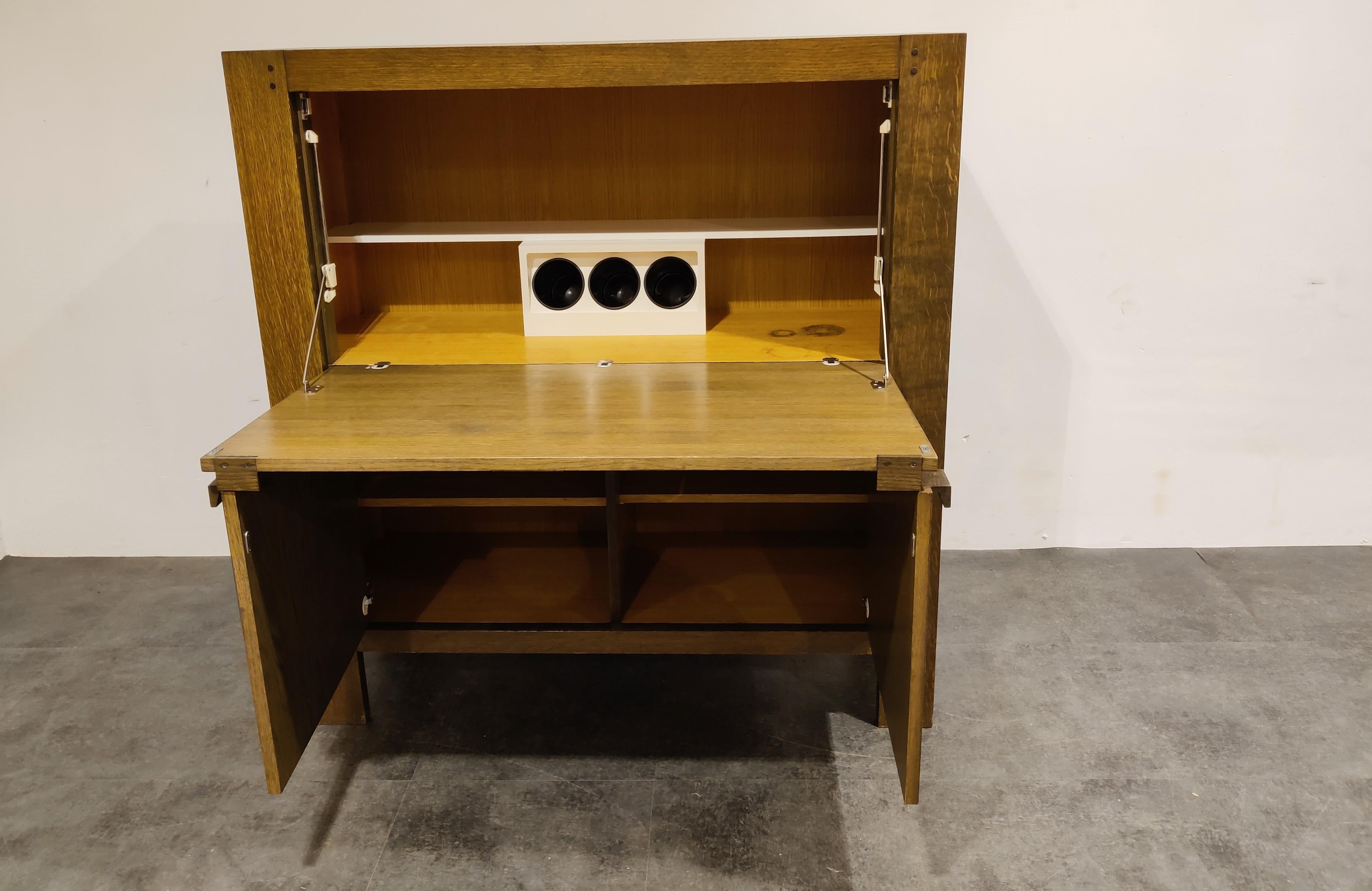 Vintage Minimalist Bar Cabinet, 1960s 2