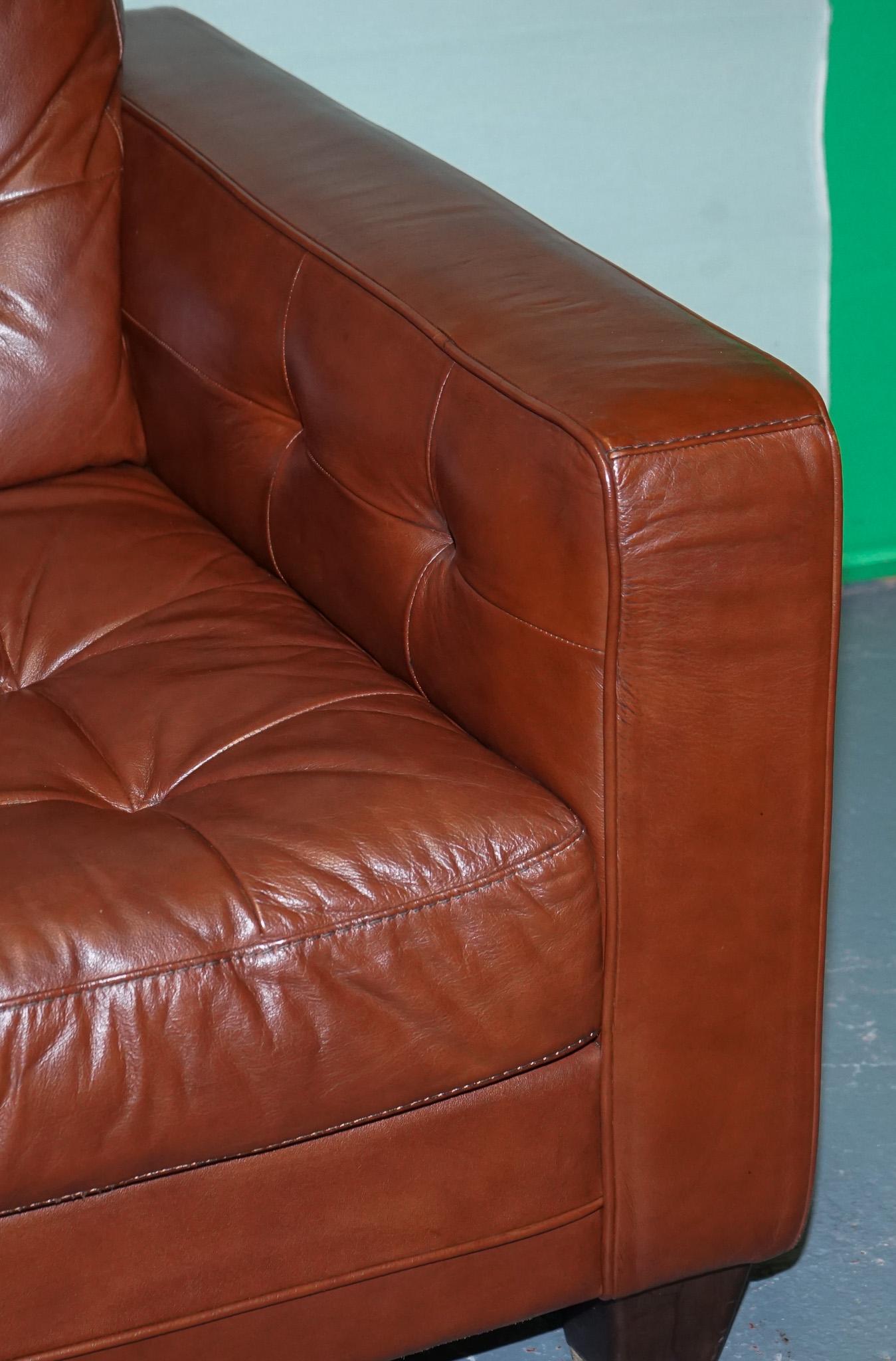 20th Century VINTAGE MINIMALIST BROWN LEATHER BUTTONED ARMCHAiR For Sale