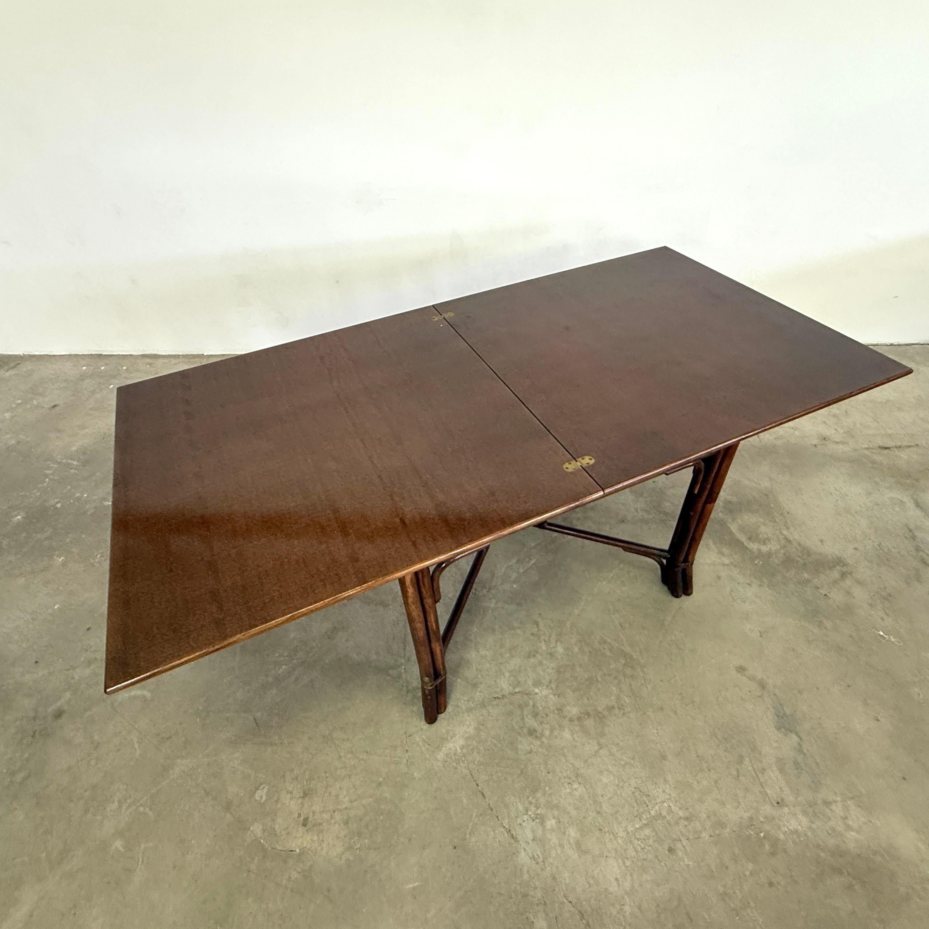 Vintage Minimalist Expandable Bamboo Dining Table In Good Condition For Sale In Bridgeport, CT