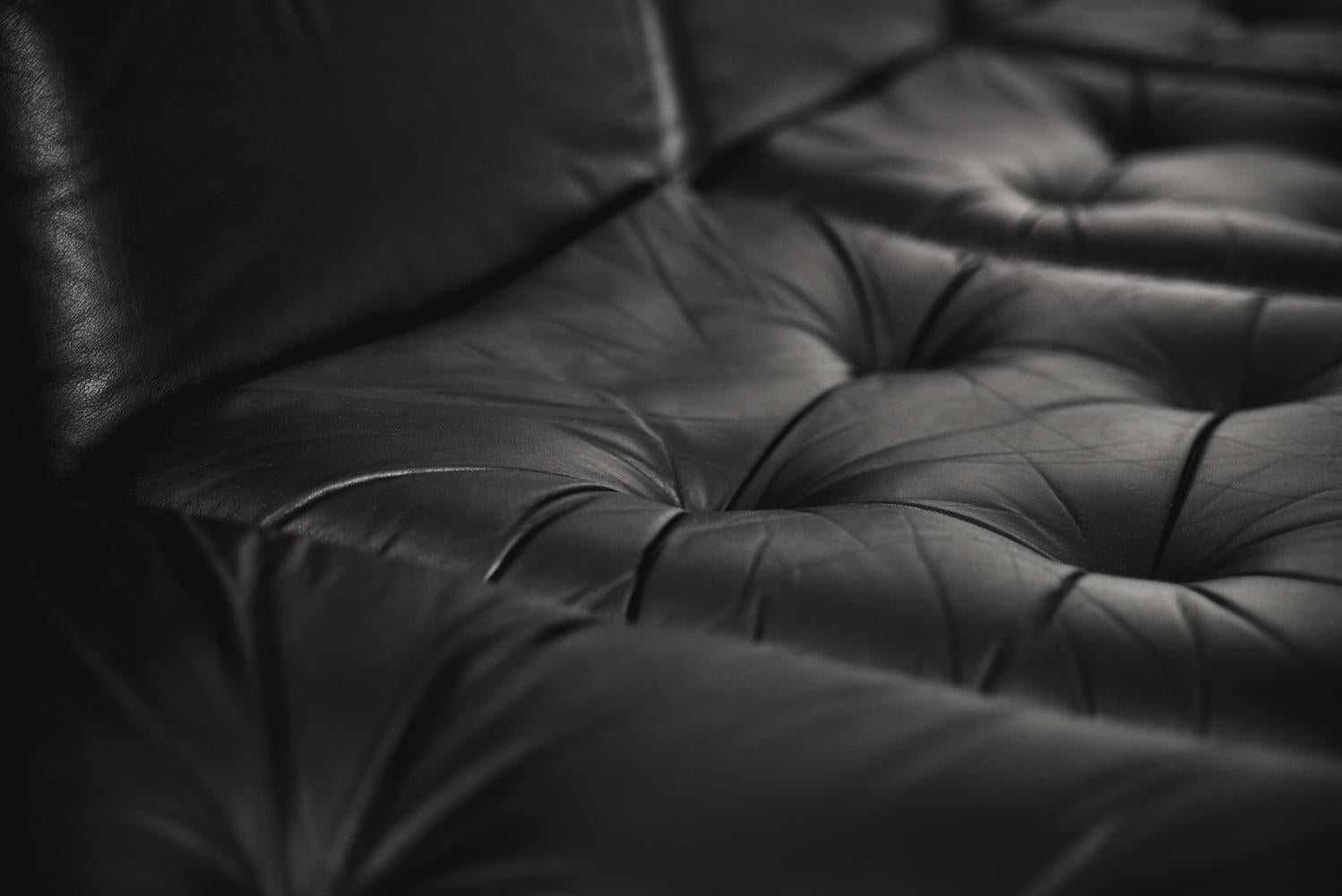 Vintage Minimalist German Black Leather & Chrome Modular Sofa from Klöber For Sale 2