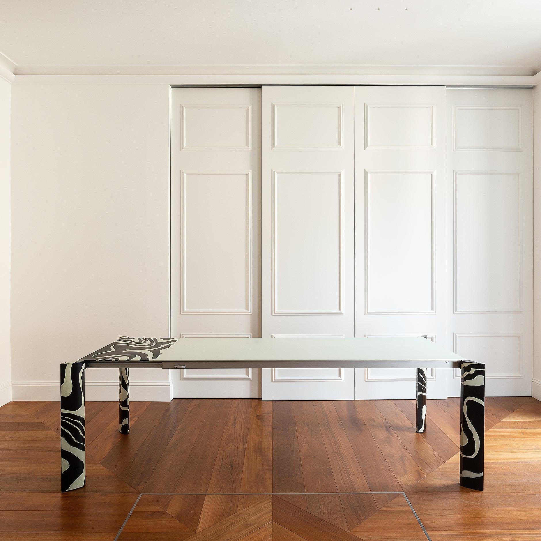 Minimalist LAAB Metaverso Table Aluminium Extendable Long Black White For Sale 4