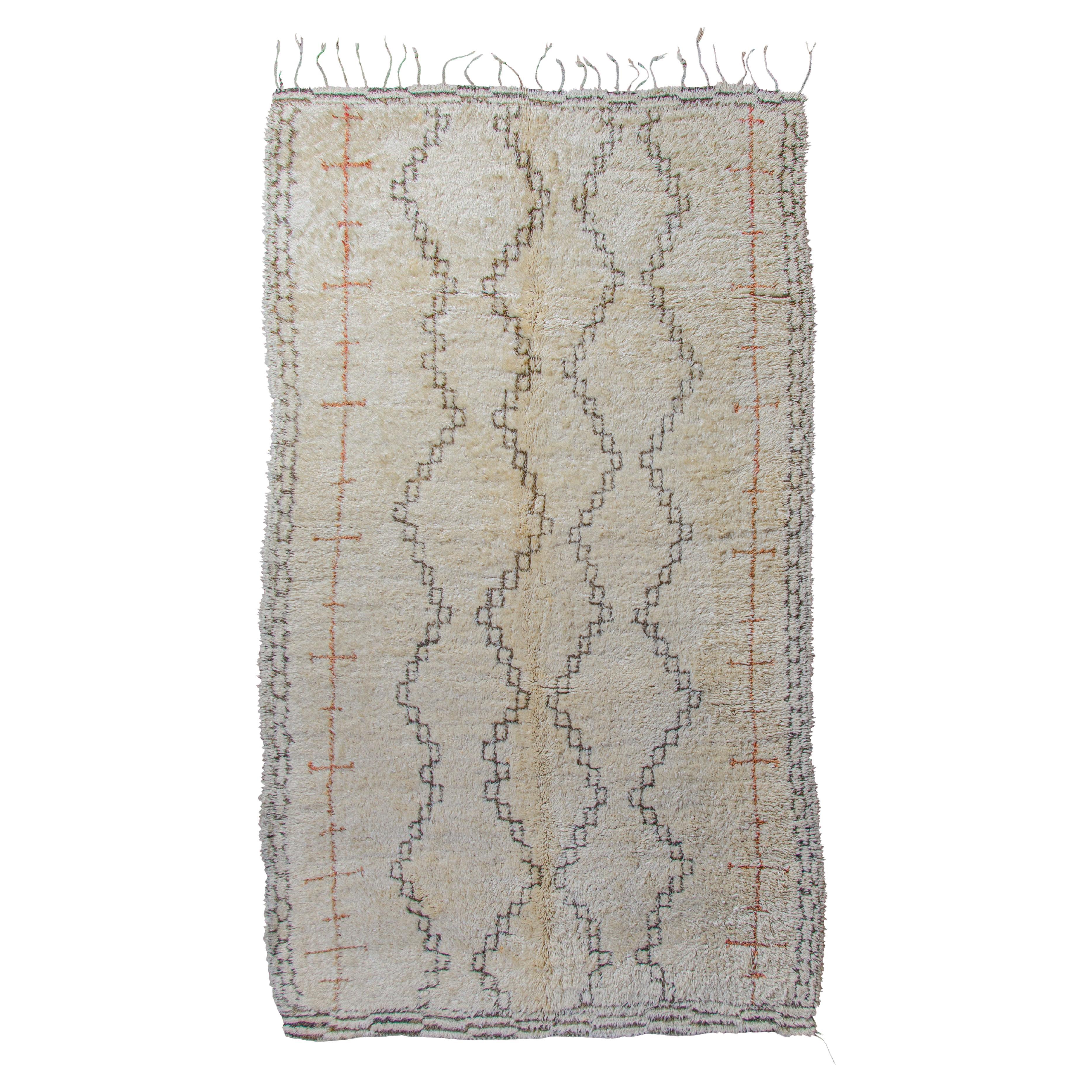 Tapis minimaliste vintage marocain Beni Ouarain curated by Breuckelen Berber