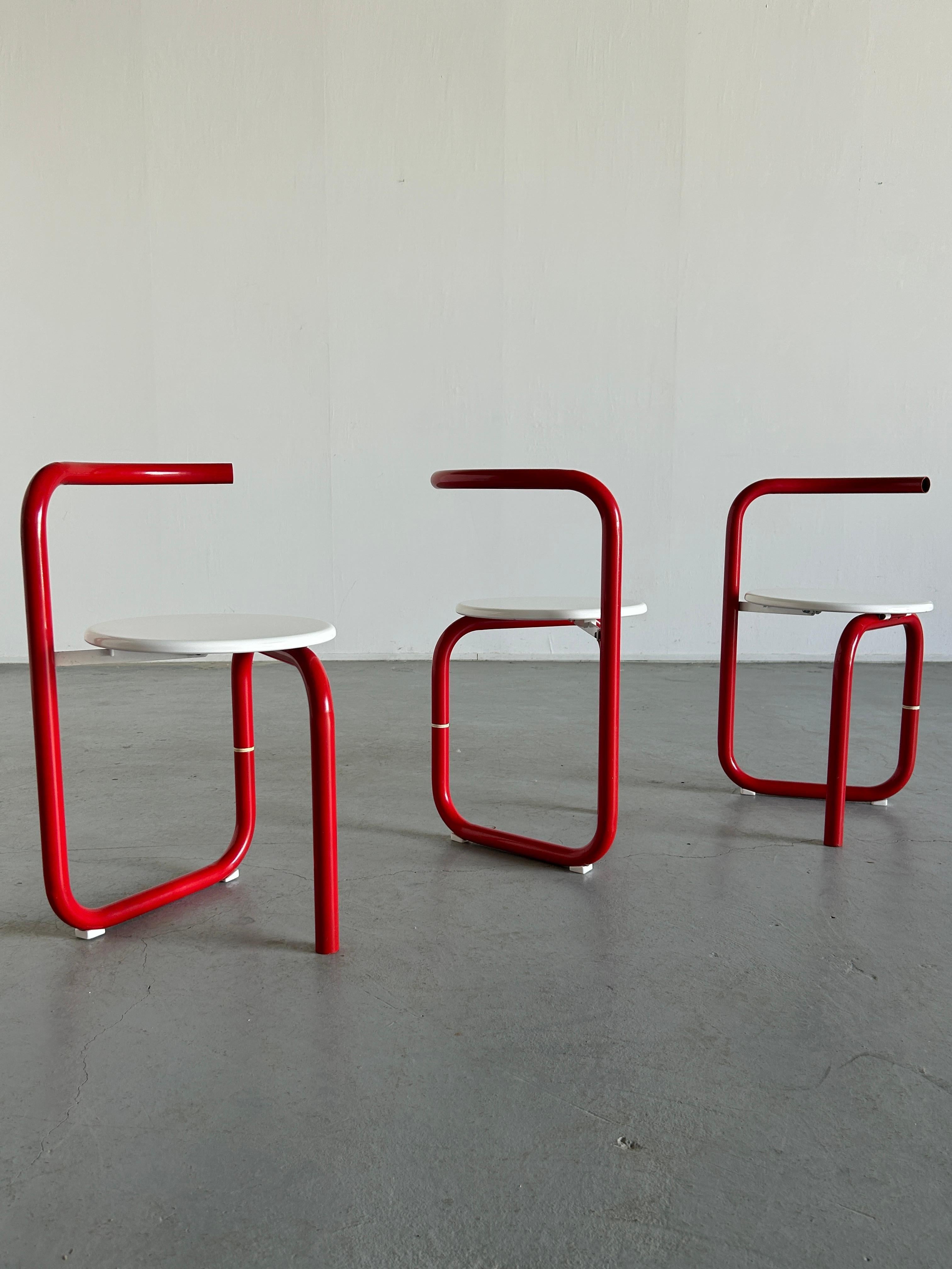 Vintage Minimalist Pop Art Garden Seating Set, Folding Chairs and Table, 1970s For Sale 9