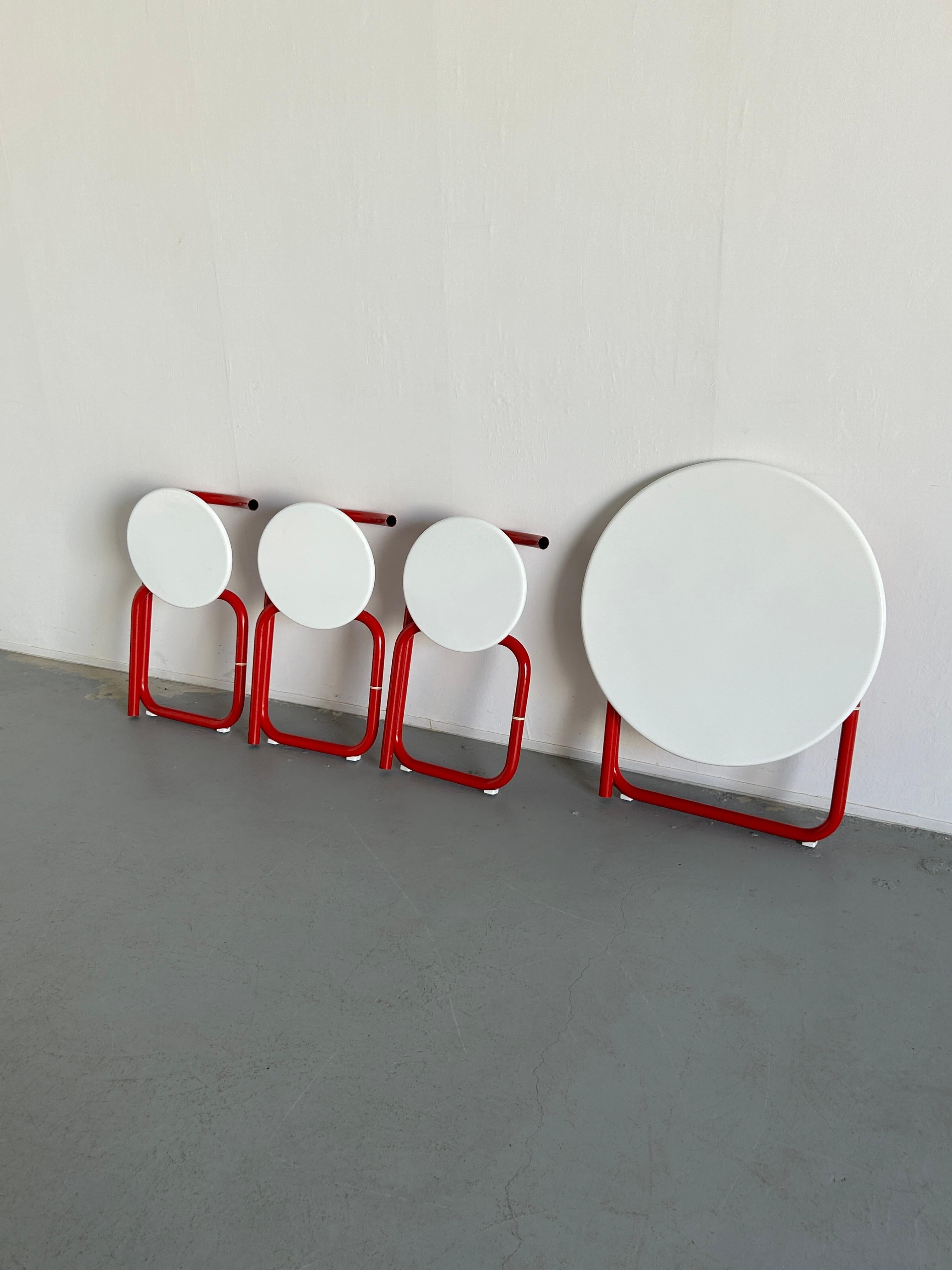 Vintage Minimalist Pop Art Garden Seating Set, Folding Chairs and Table, 1970s For Sale 14