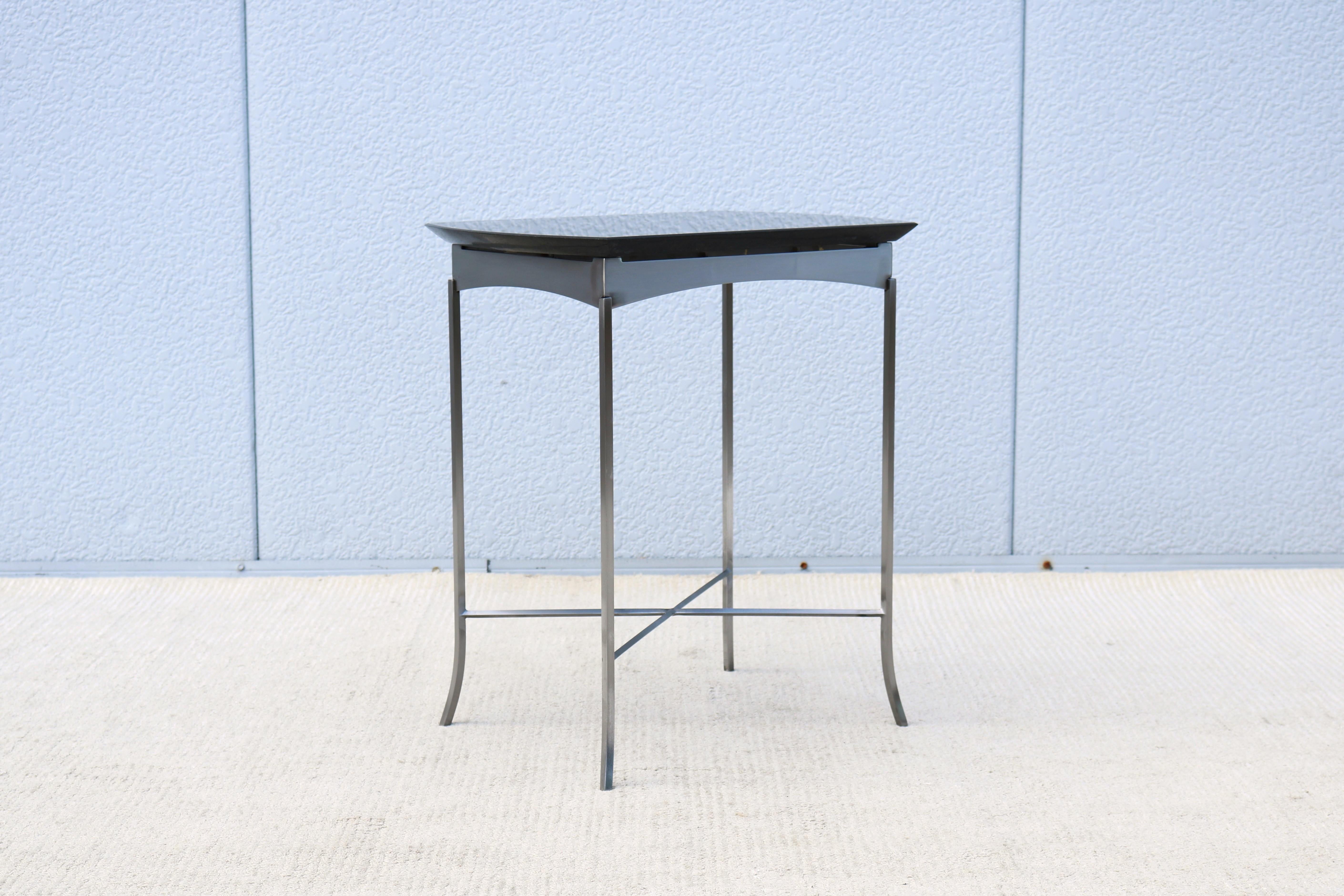 Acciaio Tavolino minimalista d'epoca Tom McHugh per Brayton McHugh in granito e acciaio in vendita