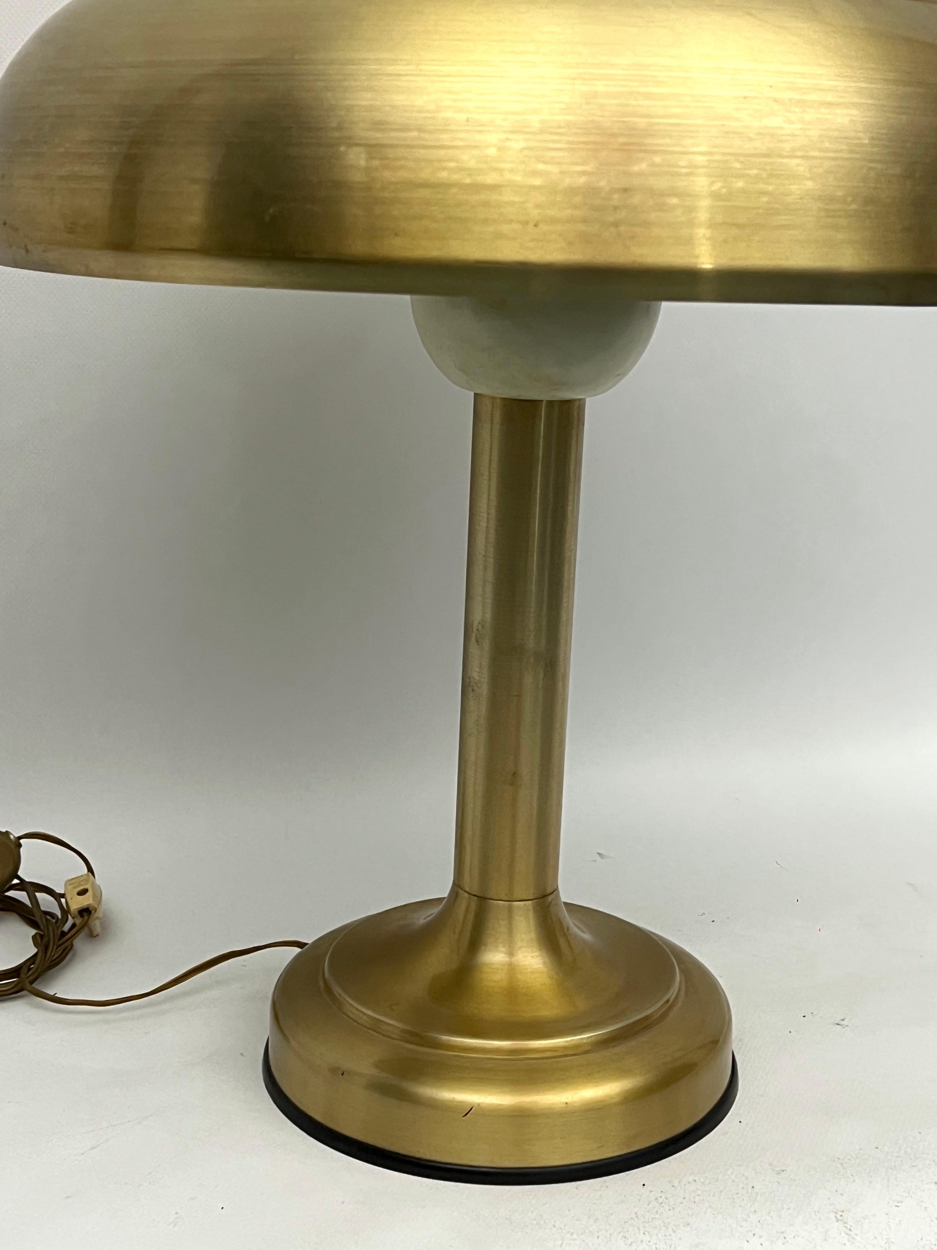 Vintage Ministerial gilded table lamp. Italy 1950s For Sale 7