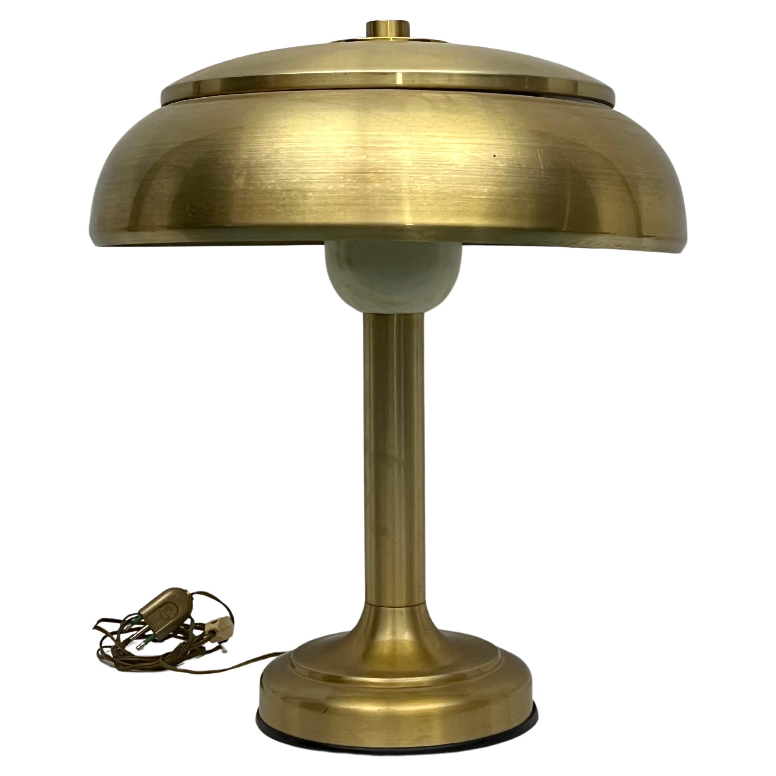 Lampe de table vintage Ministerial dorée. Italie années 1950