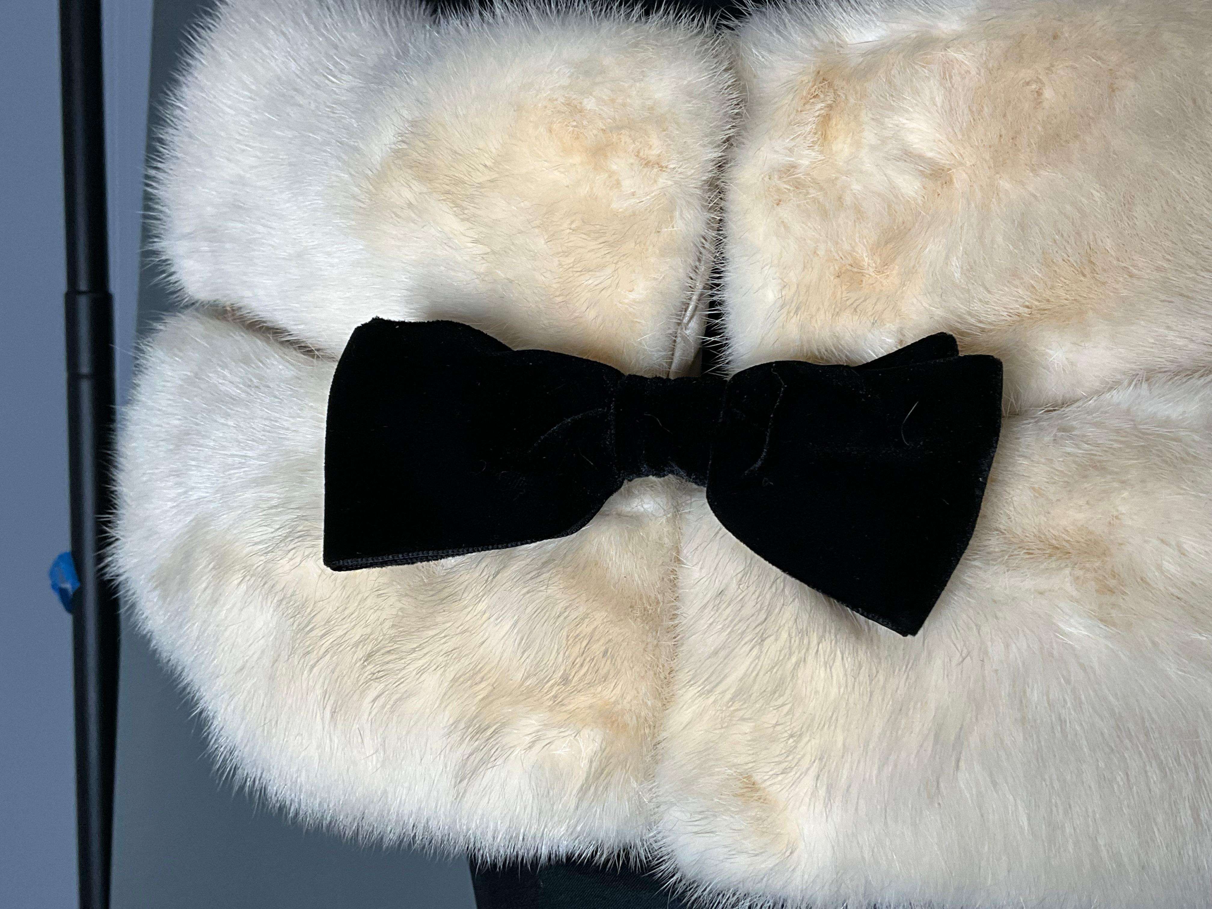 Vintage Mink Fur Stole with Black Bow For Sale 3