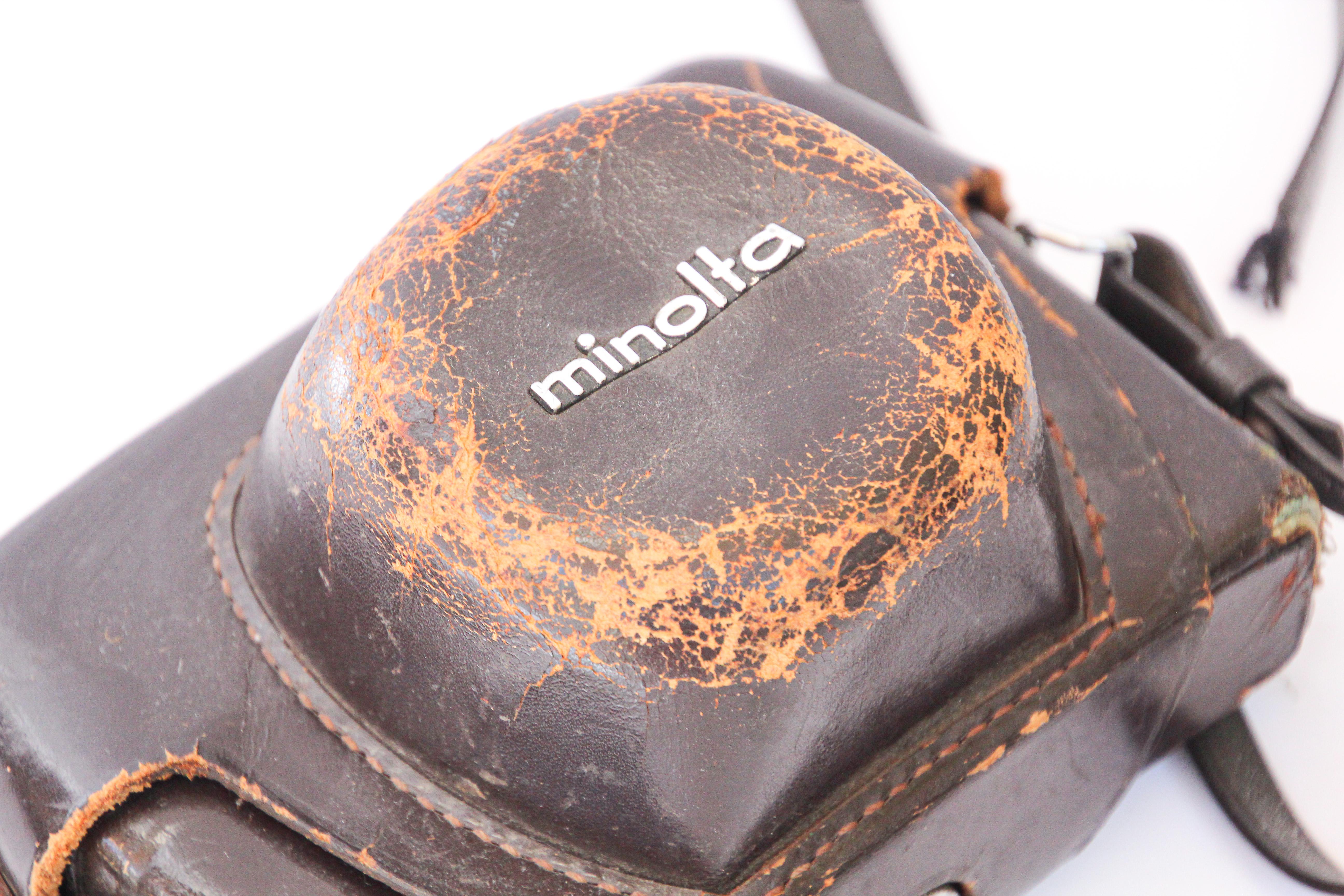 20th Century Vintage Minolta HI-MATIC 7 Film Camera with Leather Case For Sale