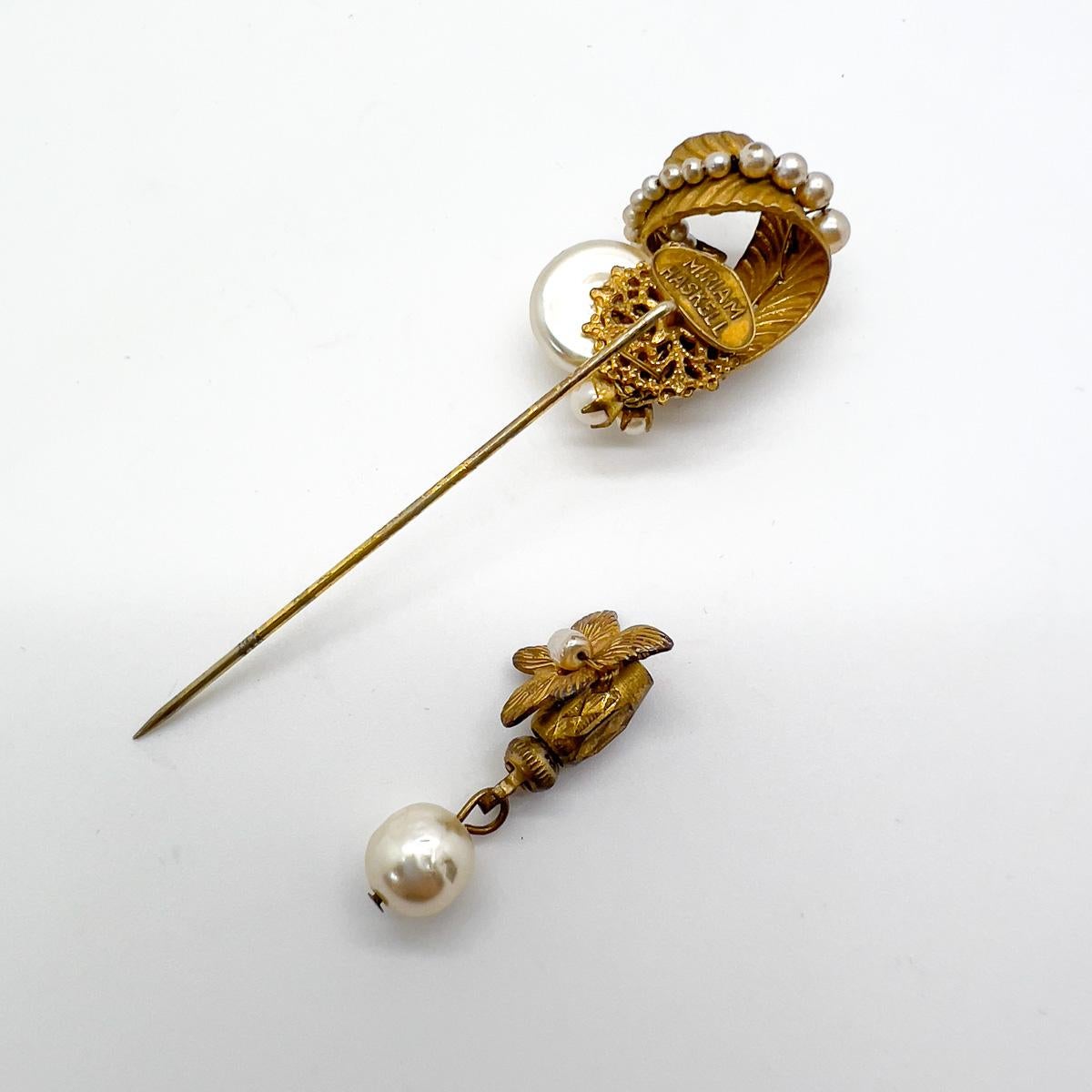 Vintage Miriam Haskell Baroque Pearl Droplet  Pin 1940s For Sale 2
