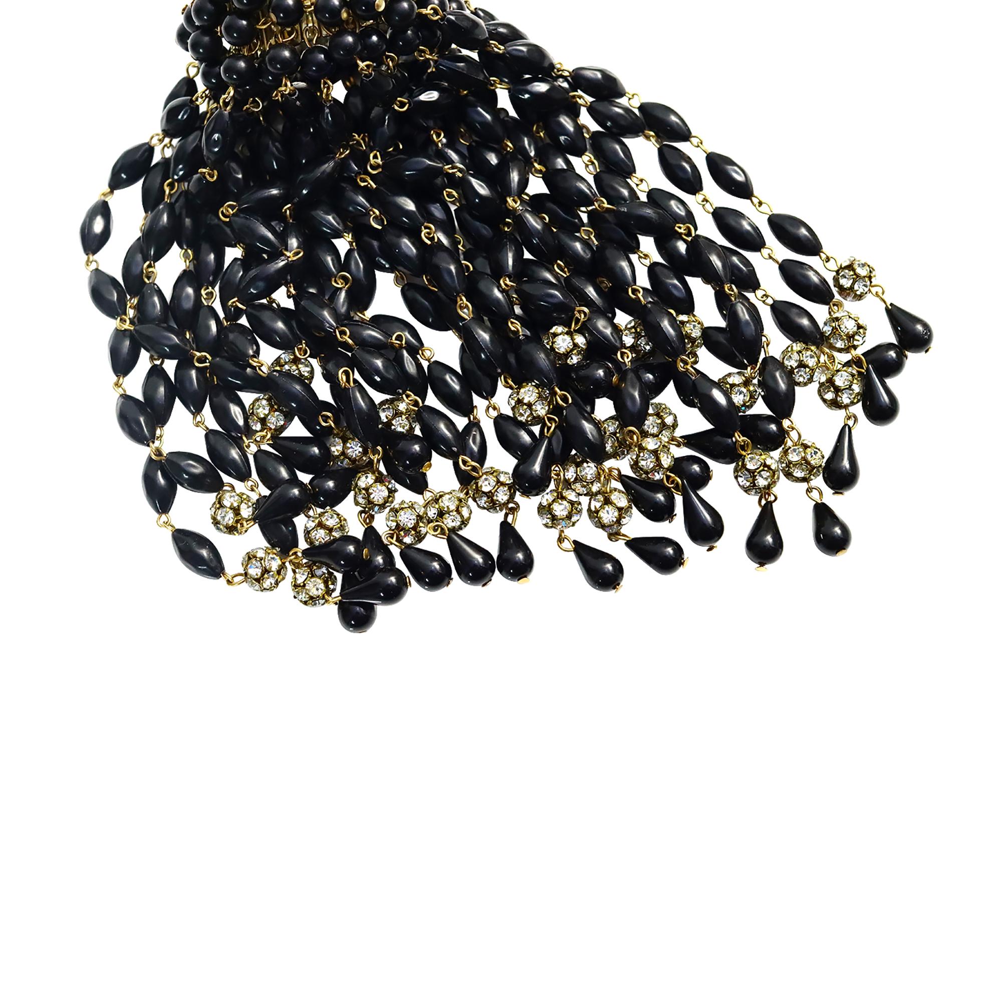 Vintage Miriam Haskell Pulsera de diamantes con cuentas negras colgantes Circa 1940s en venta 6