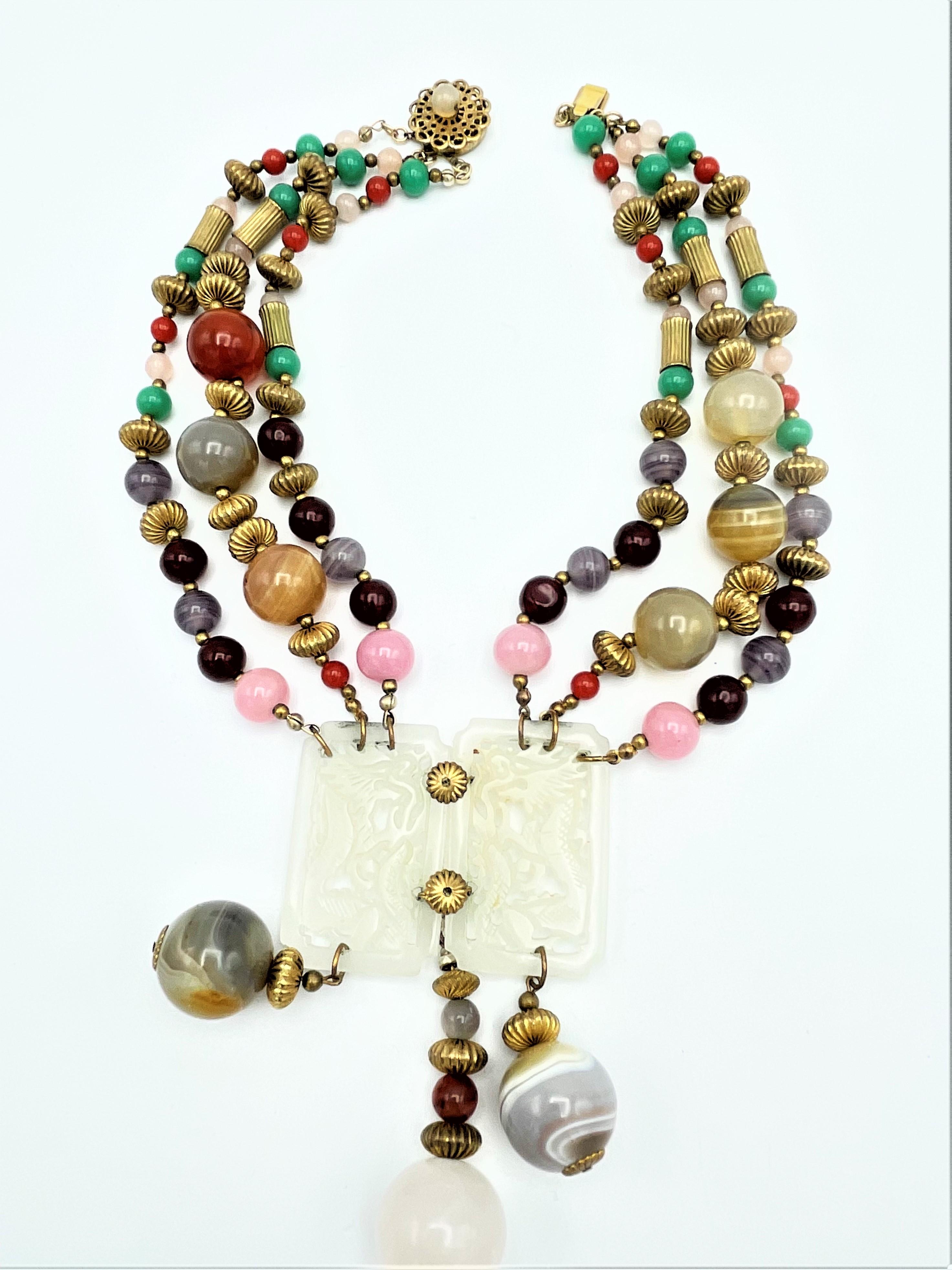 Round Cut Vintage Miriam Haskell necklace, agate and glass beads, jade similar  1950s USA For Sale