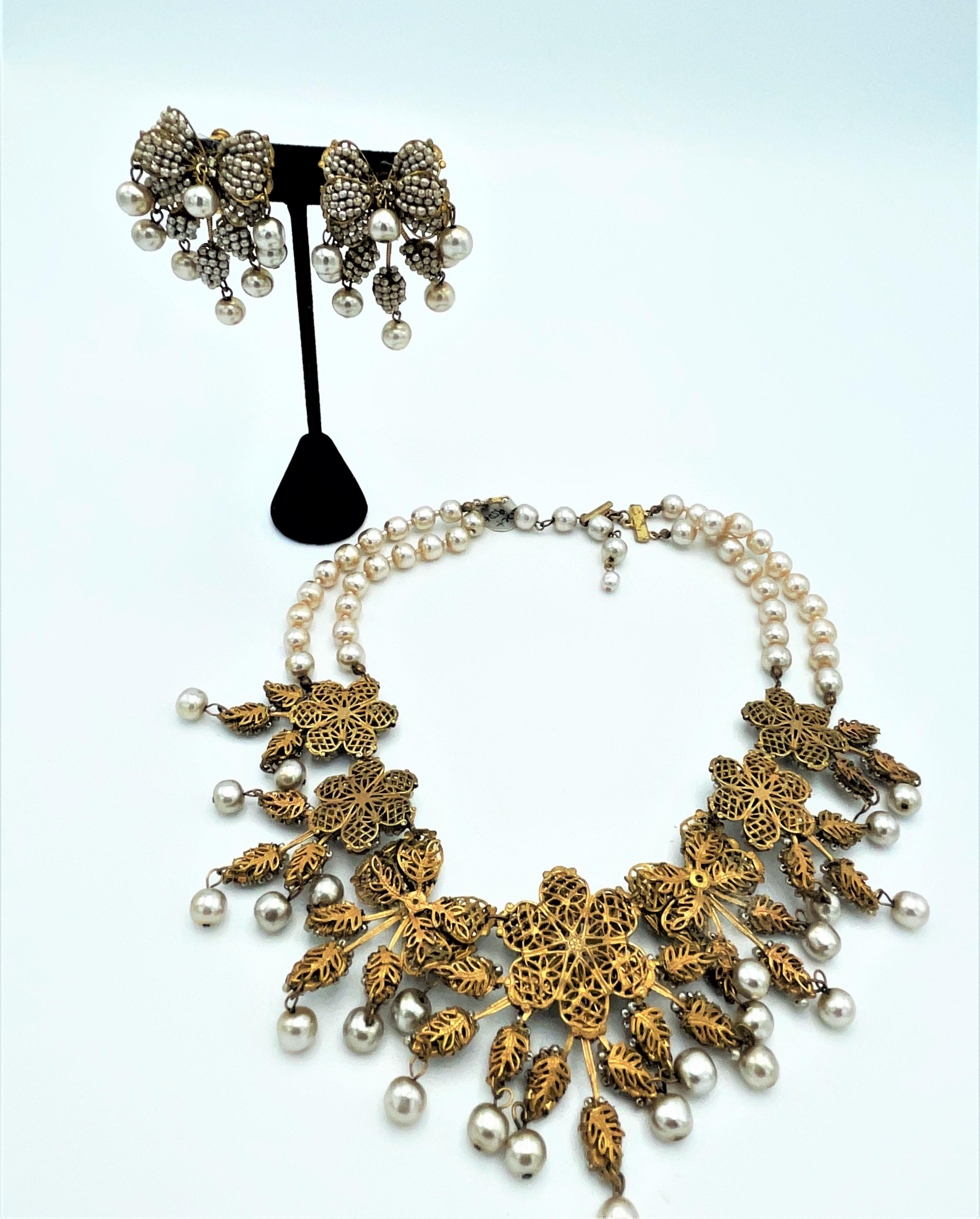 Vintage Miriam Haskell set, necklace and clip-on earing collectore pieces, 1940s For Sale 3